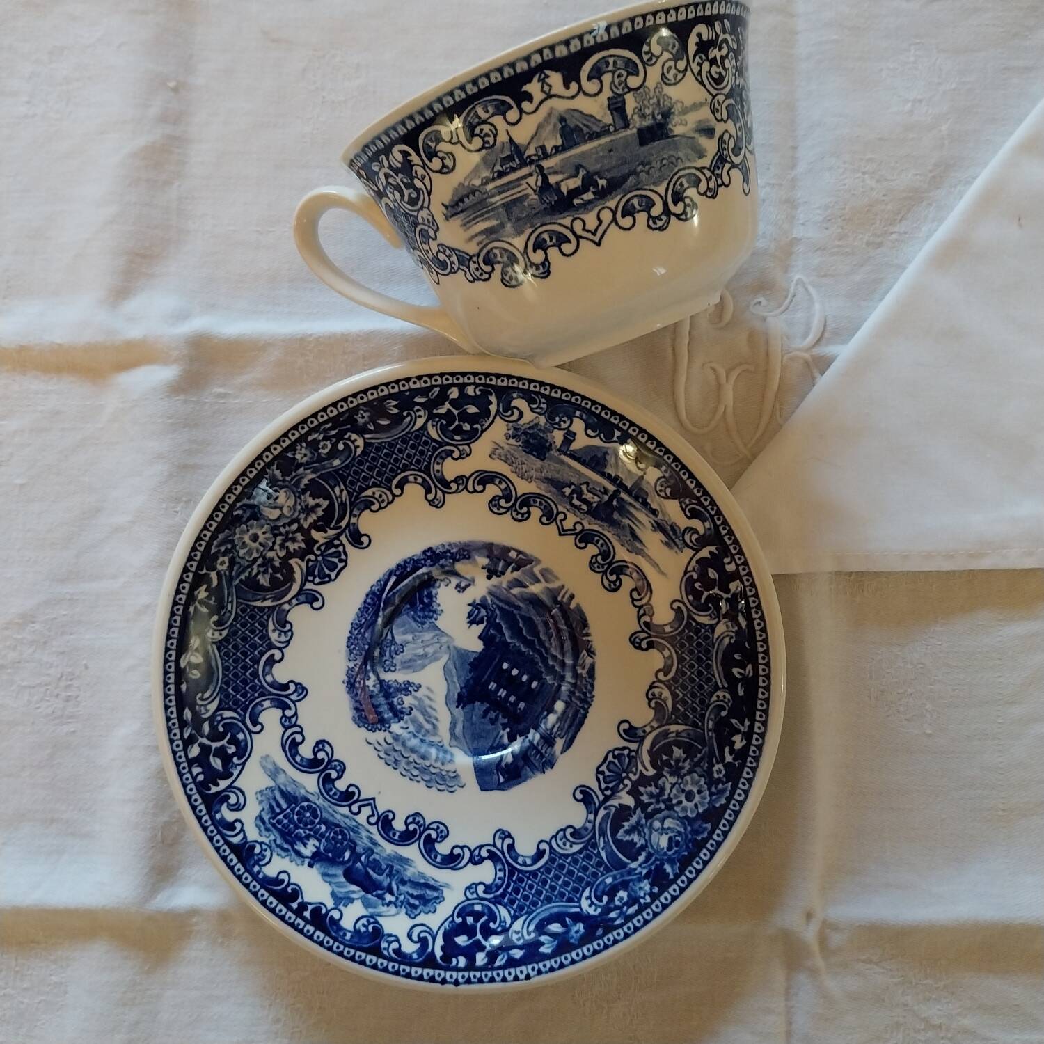 Royal Sphinx Large Teacup