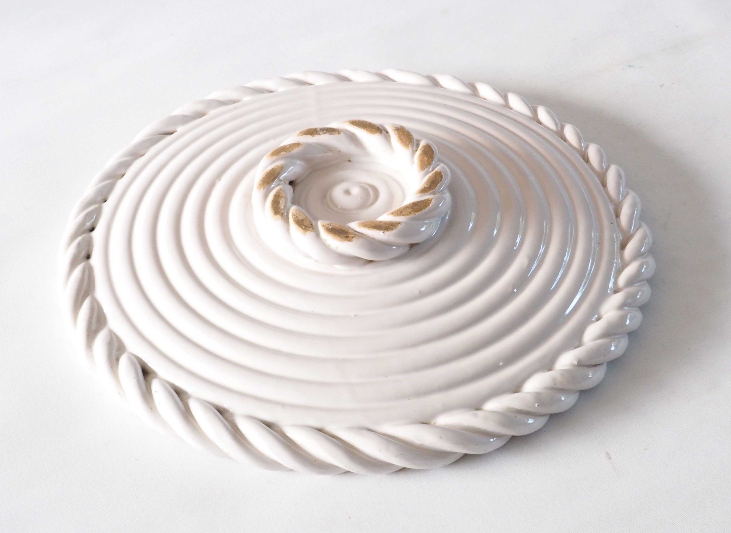 Grand plat spirale Malicorne blanc