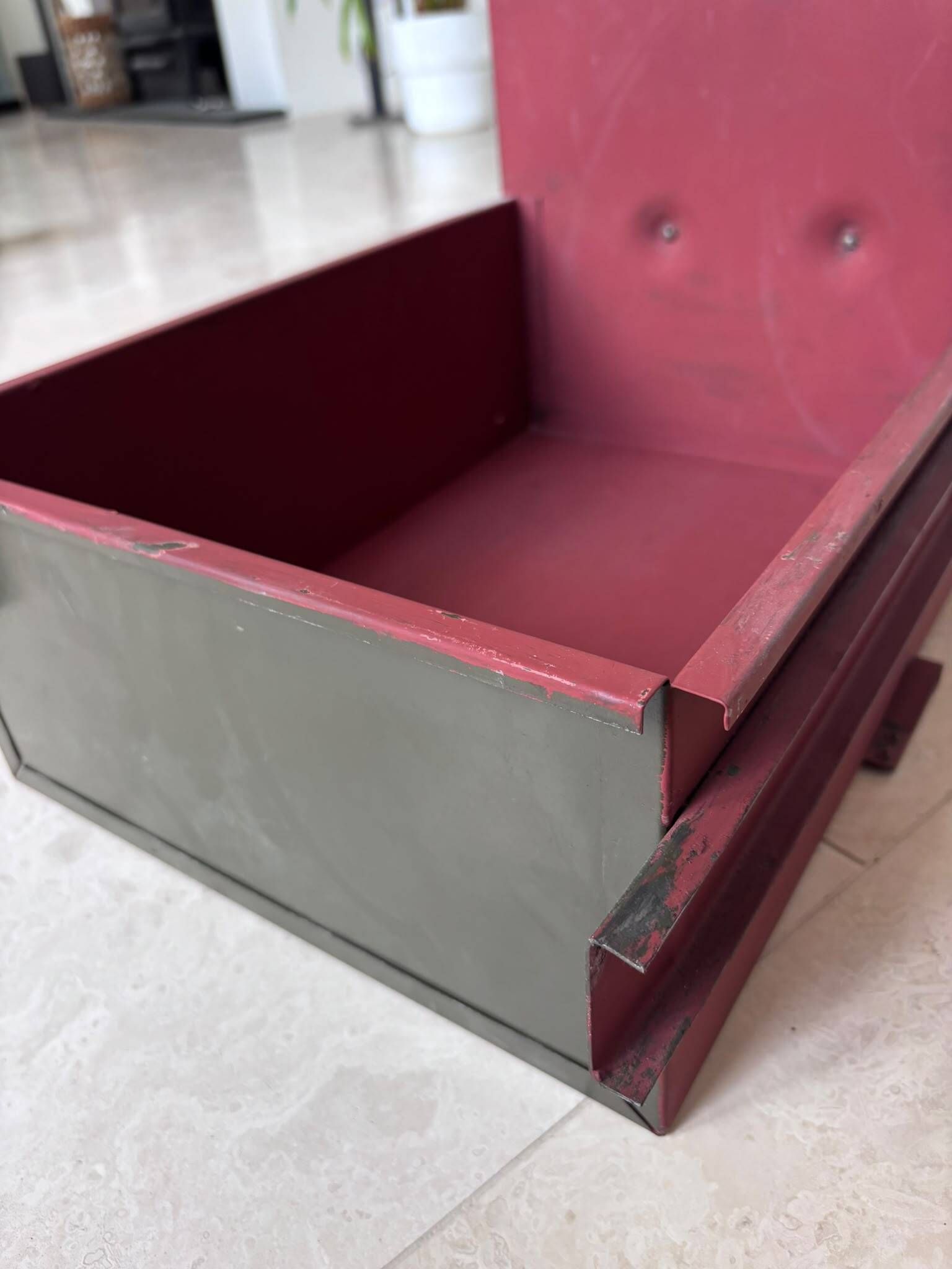 Bureau industriel vintage des années 50 – double caisson, 7 tiroirs, métal