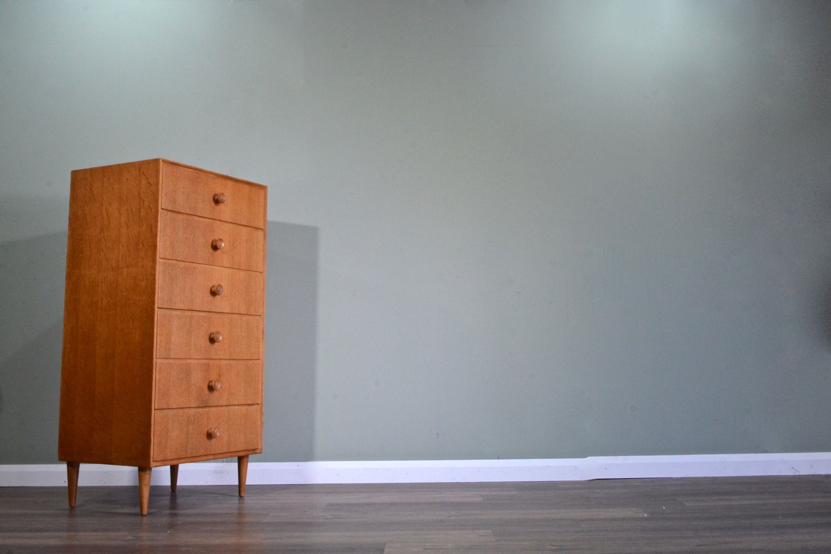 Vintage Meredew Tallboy / Chest Of Drawers in Oak.