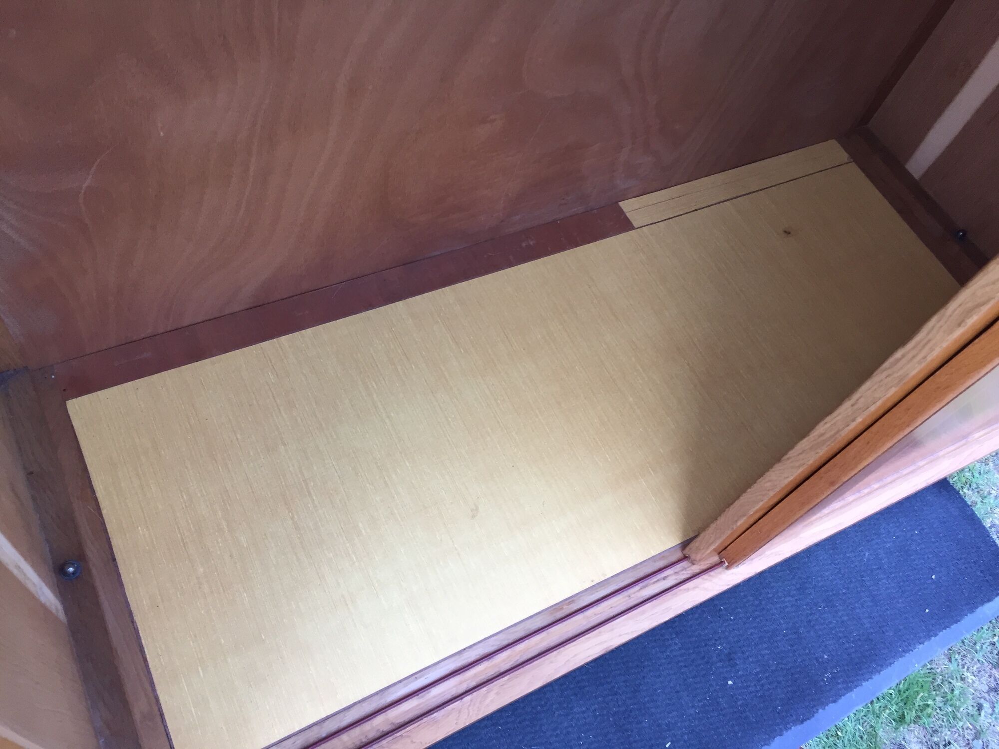 Vintage wardrobe with compass feet in oak and oak cp with 2 sliding doors.