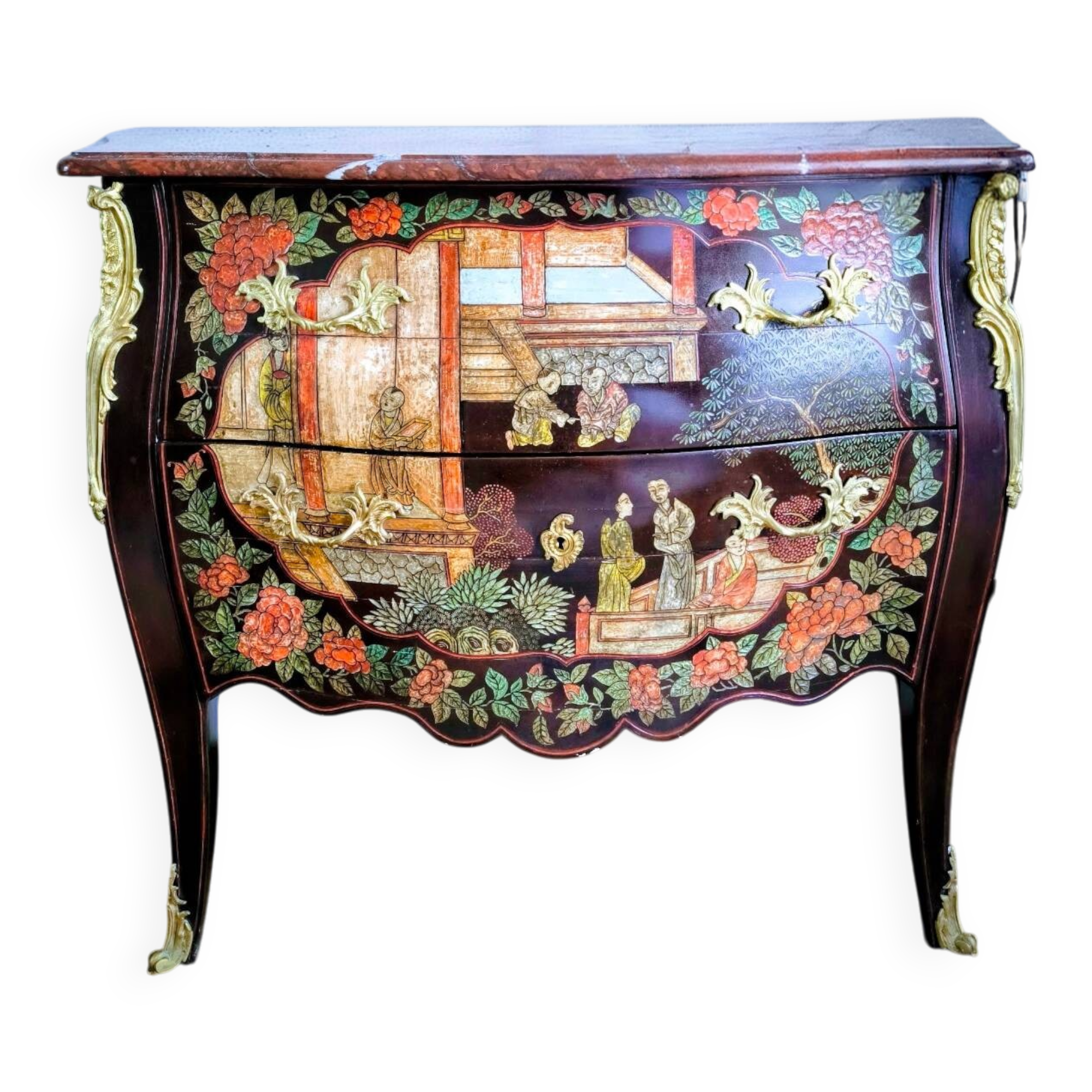 Commode en laque de chine de style louis xv