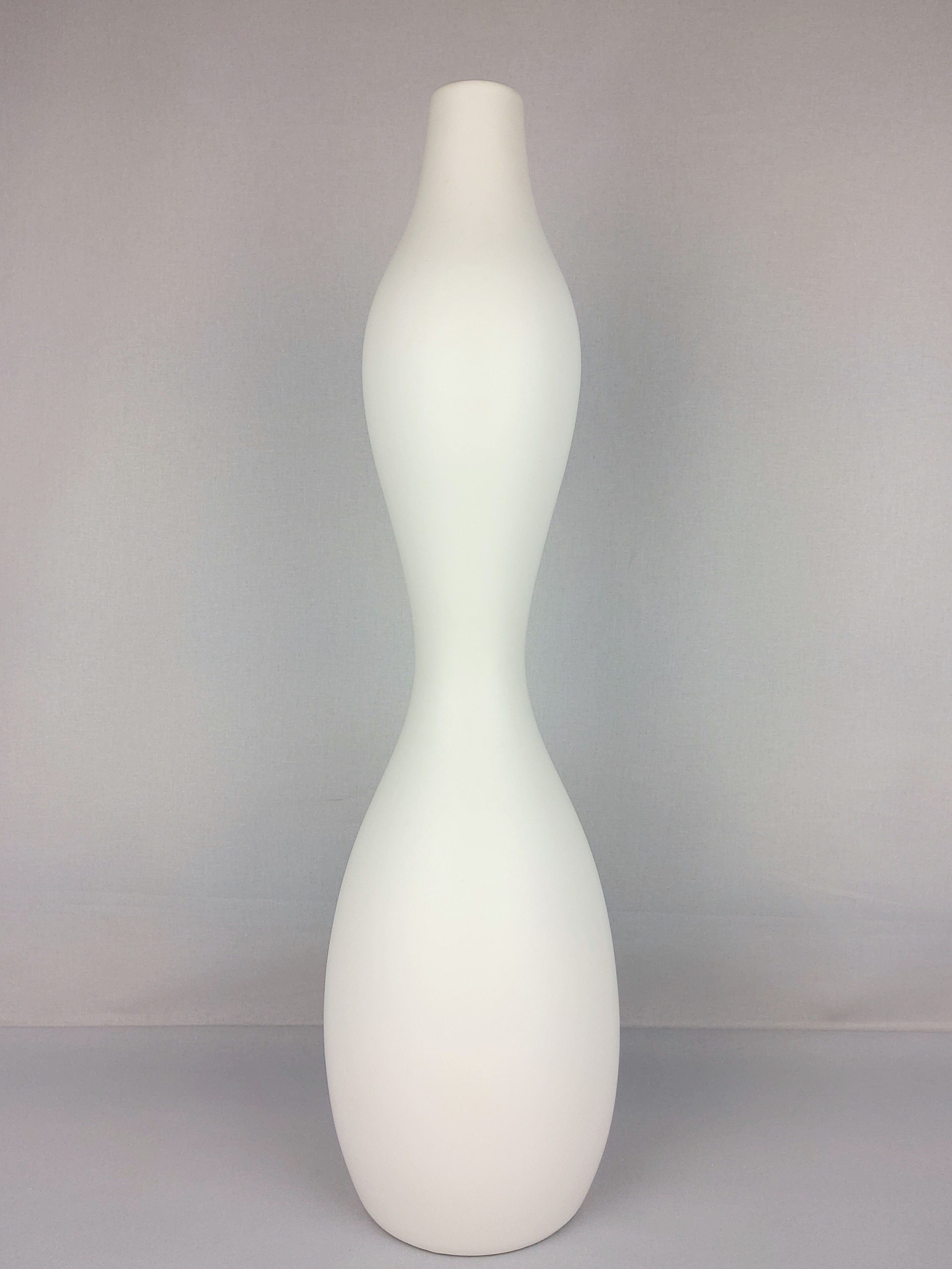 1990 ceramic white vase