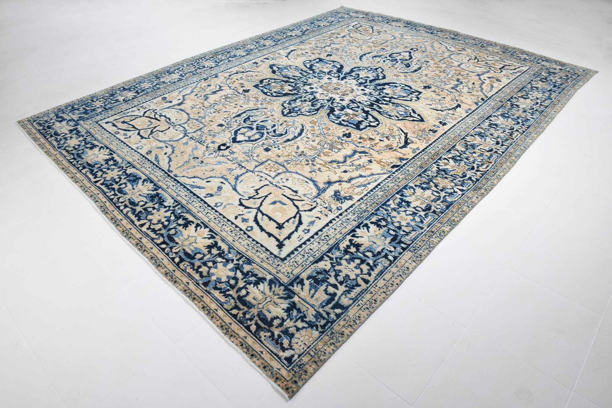 Tapis Persan Vintage Bleu Fait Main, Élégance Classique d’Iran, 293x391 Cm