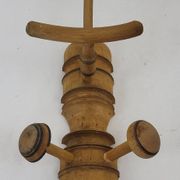 Patère, portemanteau mural en bois tourné