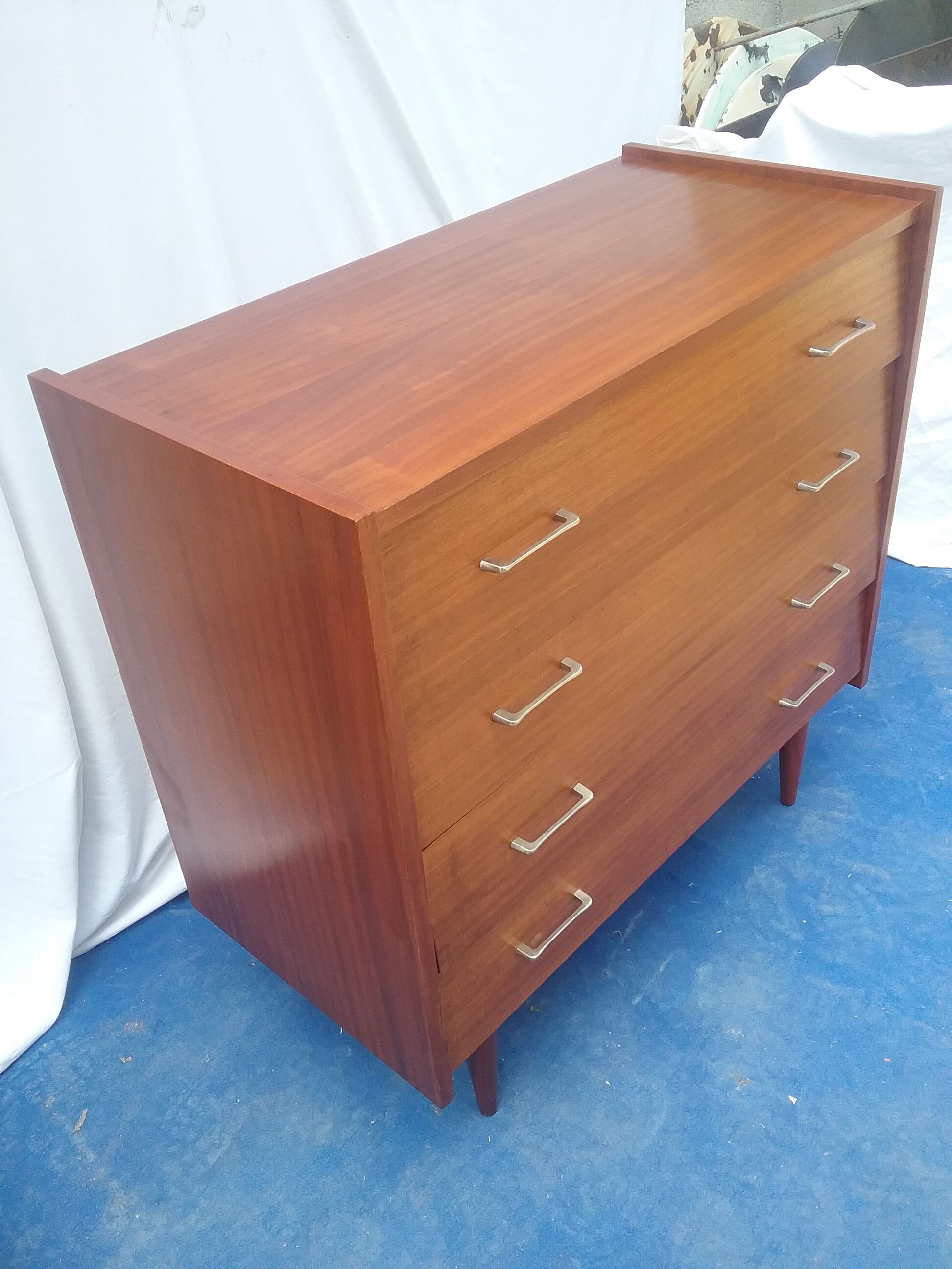 Commode vintage