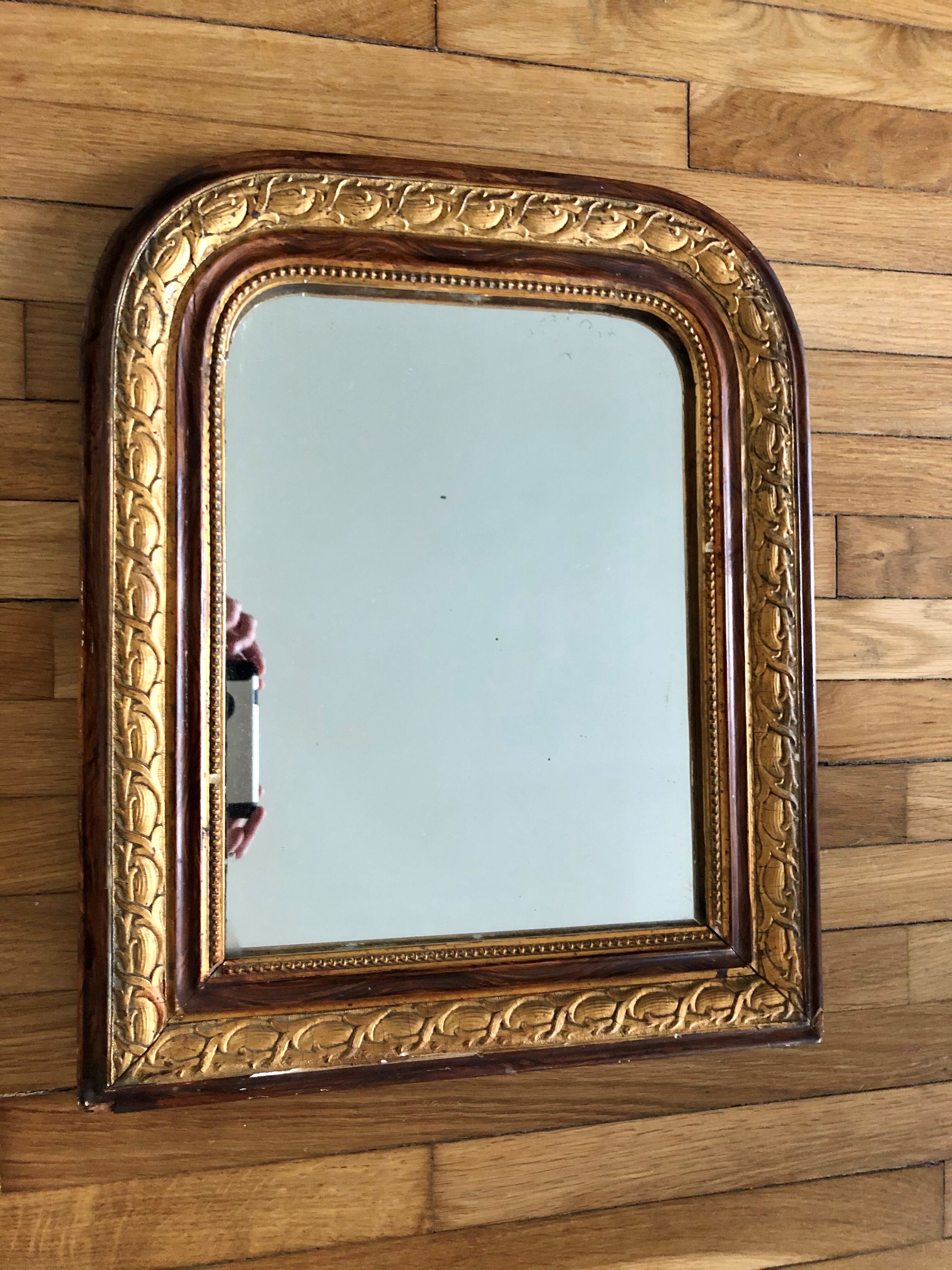 Miroir Louis Philippe en bois et stuc doré - 50x42cm