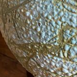 Spherical ceramic lamp with bark texture