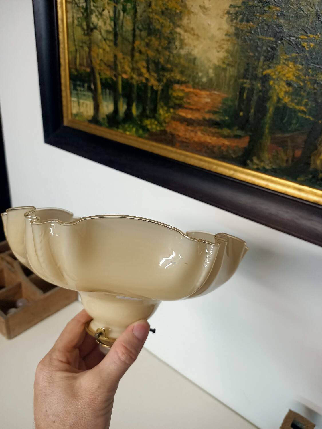 Beige opaline ceiling light in uraline