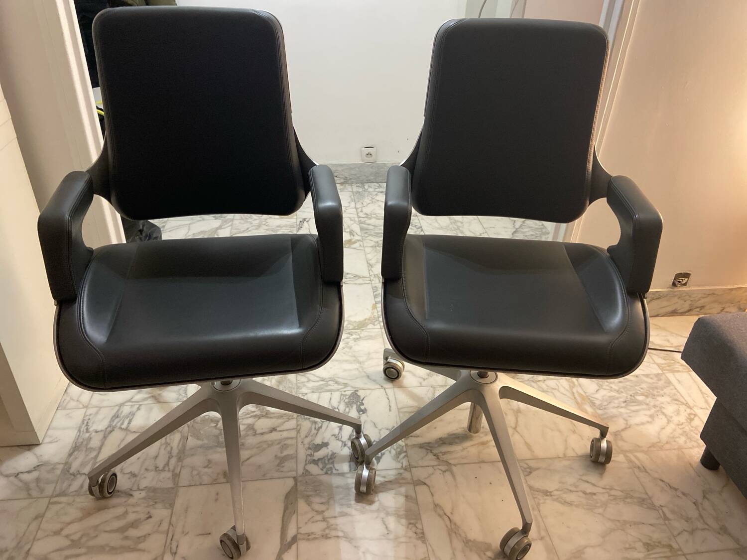 Interstuhl Silver 262S Executive Chair – Leather & Brushed Aluminium