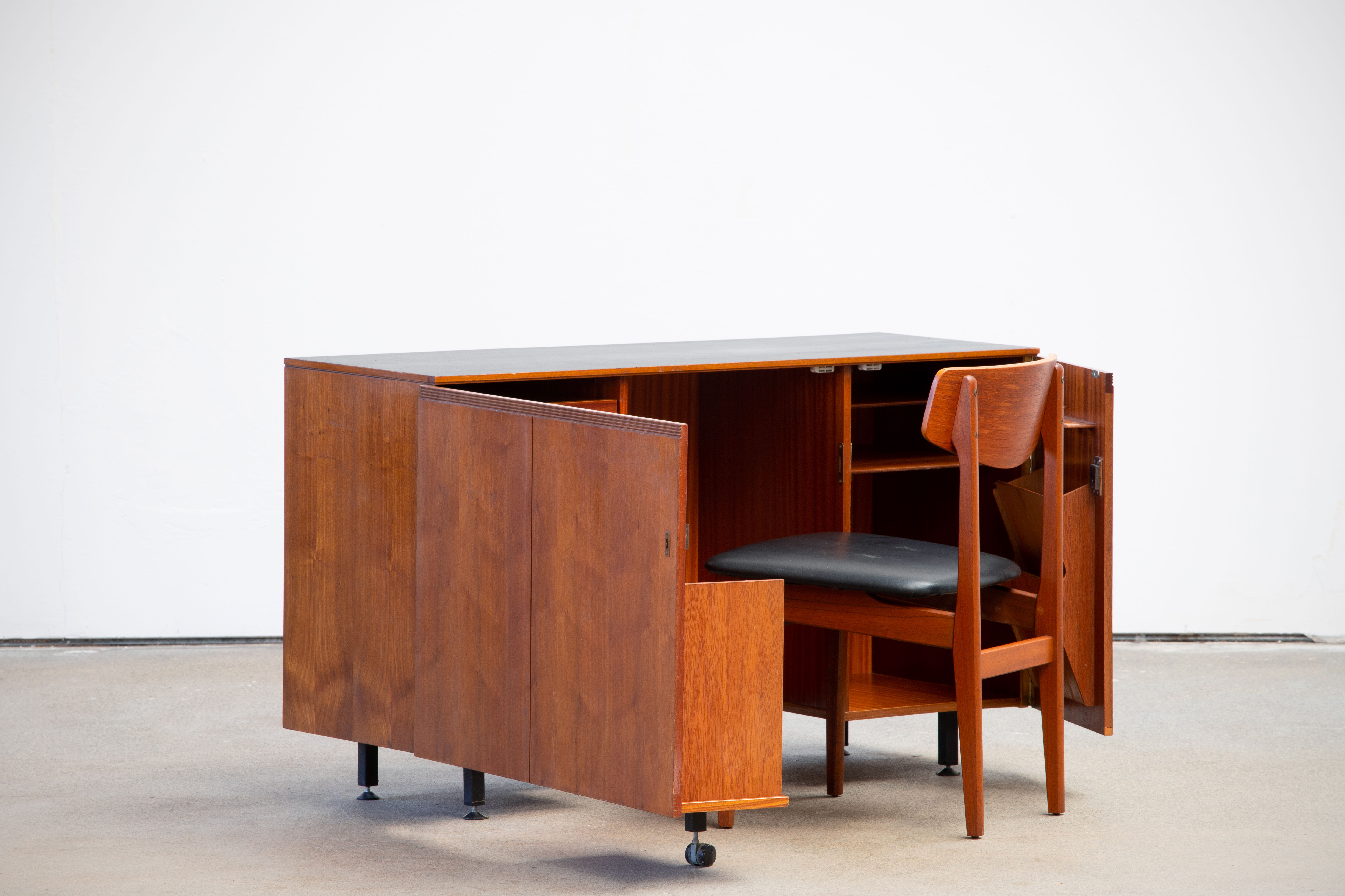Enfilade Scandinavian Office, vintage 1960
