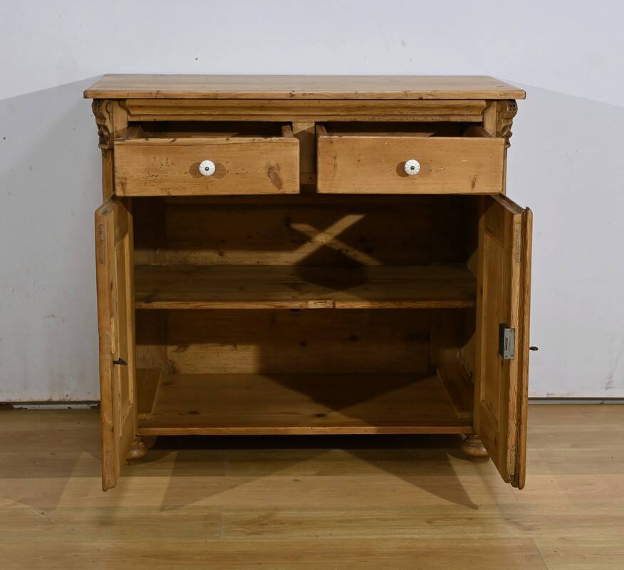 Pine Sideboard – Early 20th Century