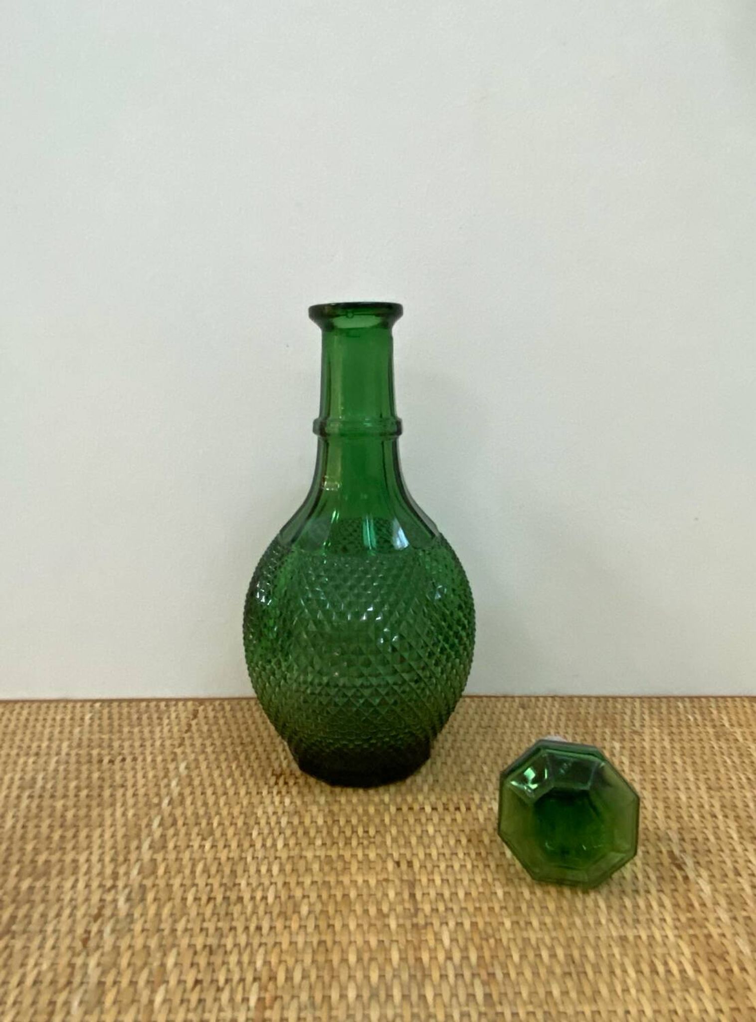 Italian carafe Empoli from the 1960s - Glass with diamond points.