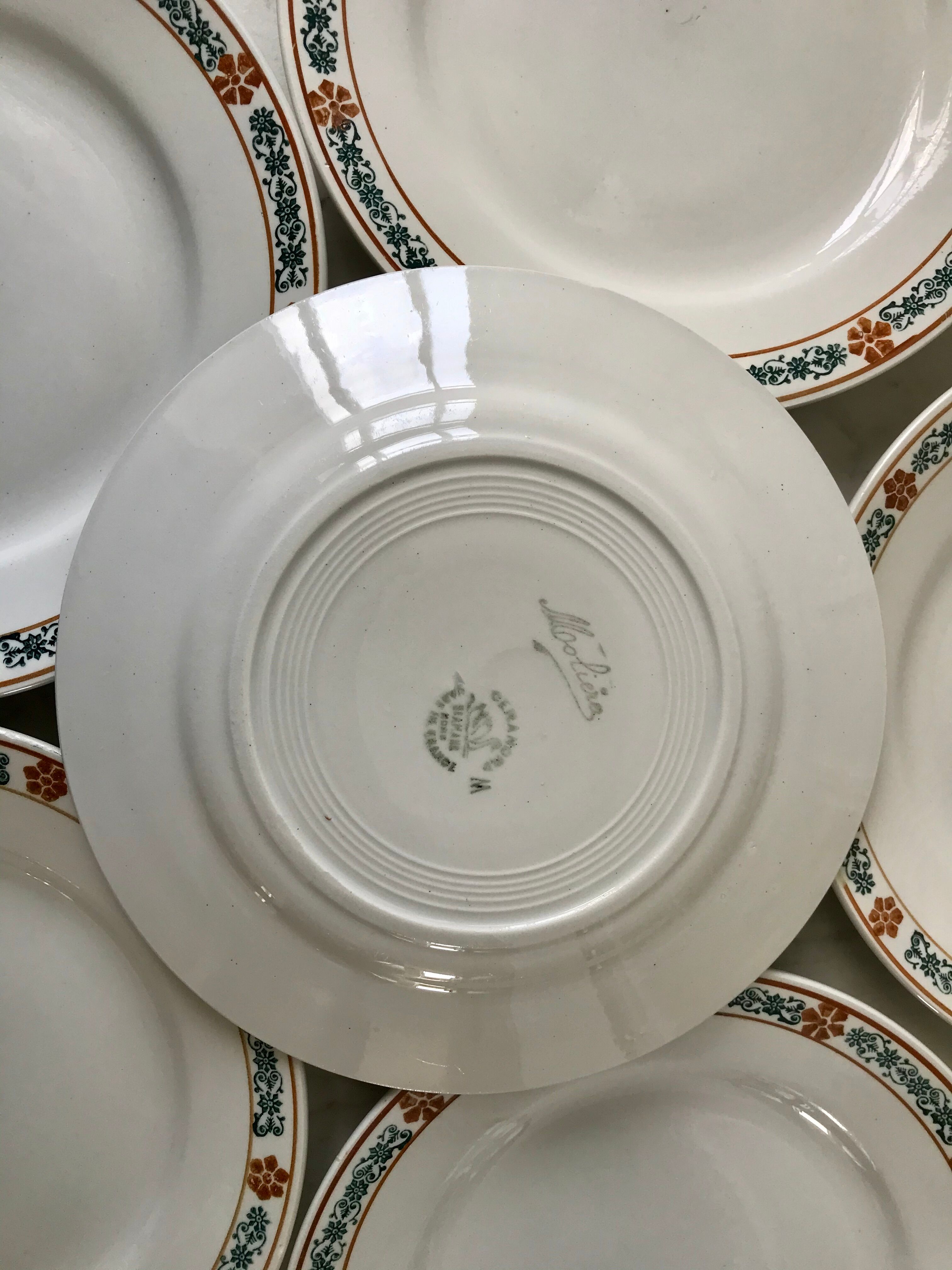 set of 6 flat plates Terre de Fer St Amand model "Molière" XXth
