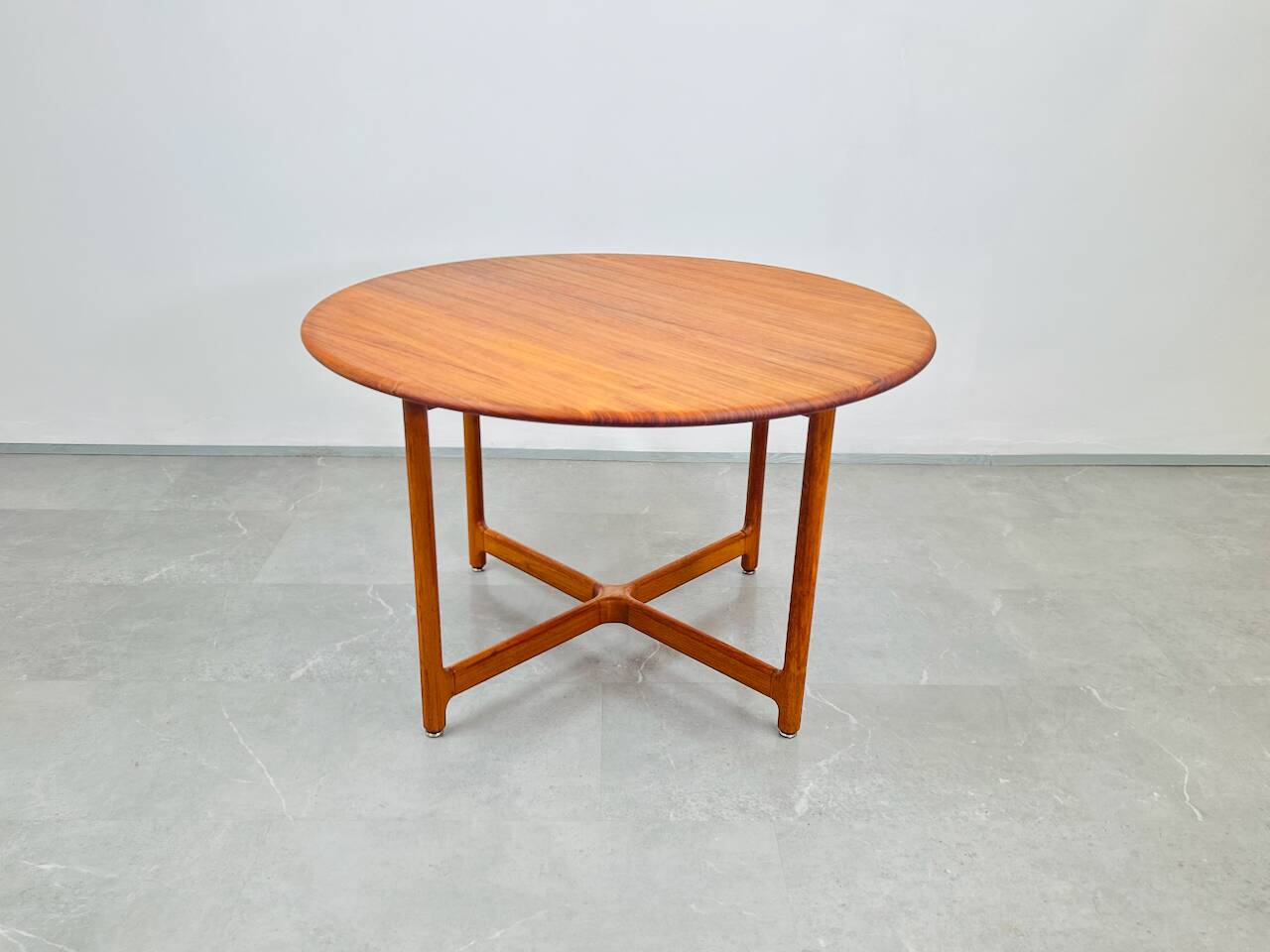 Table basse par Arne Halvorsen pour Rasmus Solberg Møbelverksted