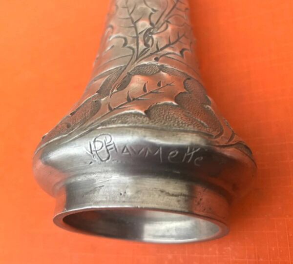 Art Nouveau Vase soliflore P. Chaumette Etain Décor feuilles de chêne
