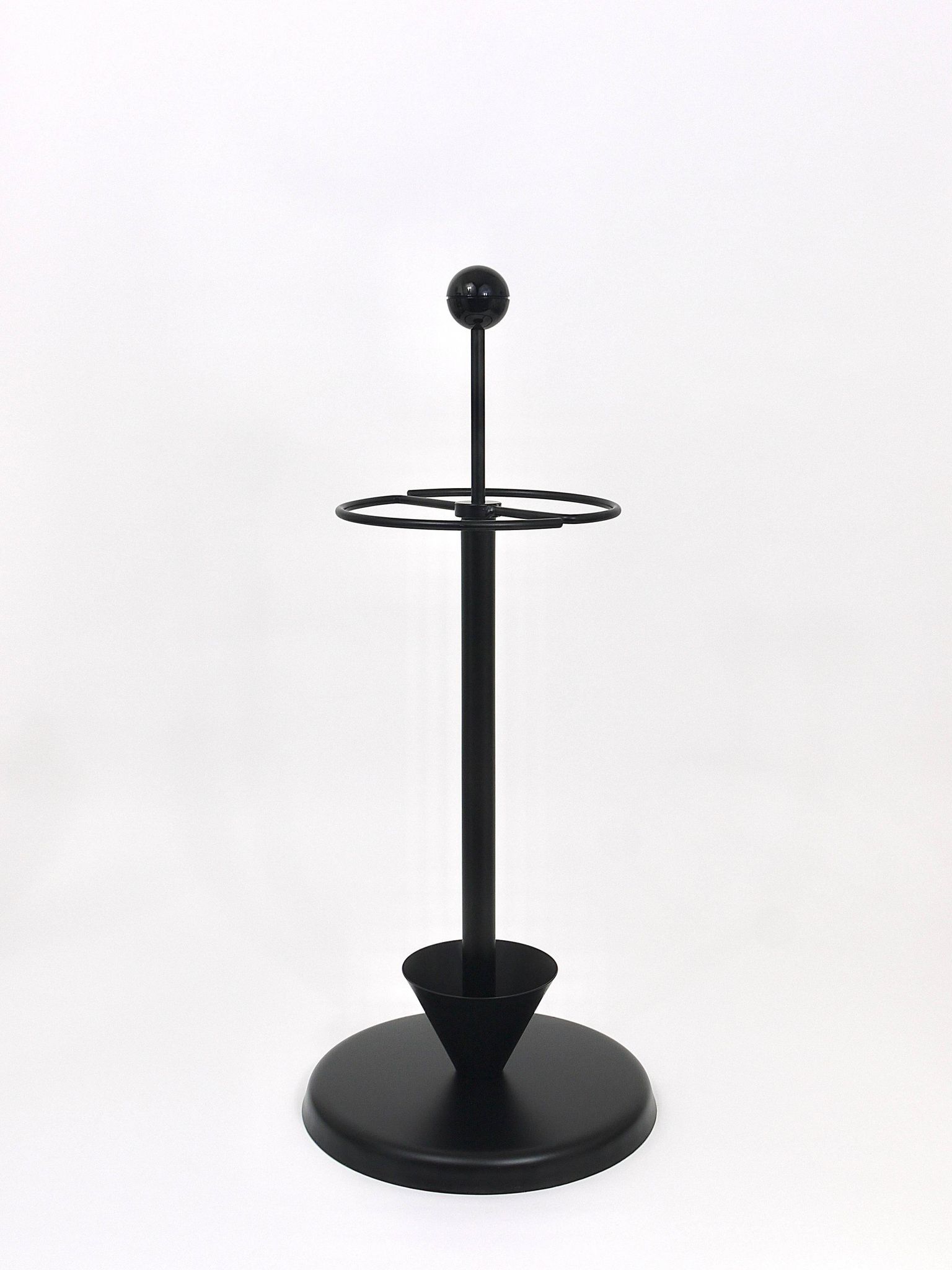 Black post-modern umbrella stand in the style of Castiglioni, Memphis, Italy, 1980s.