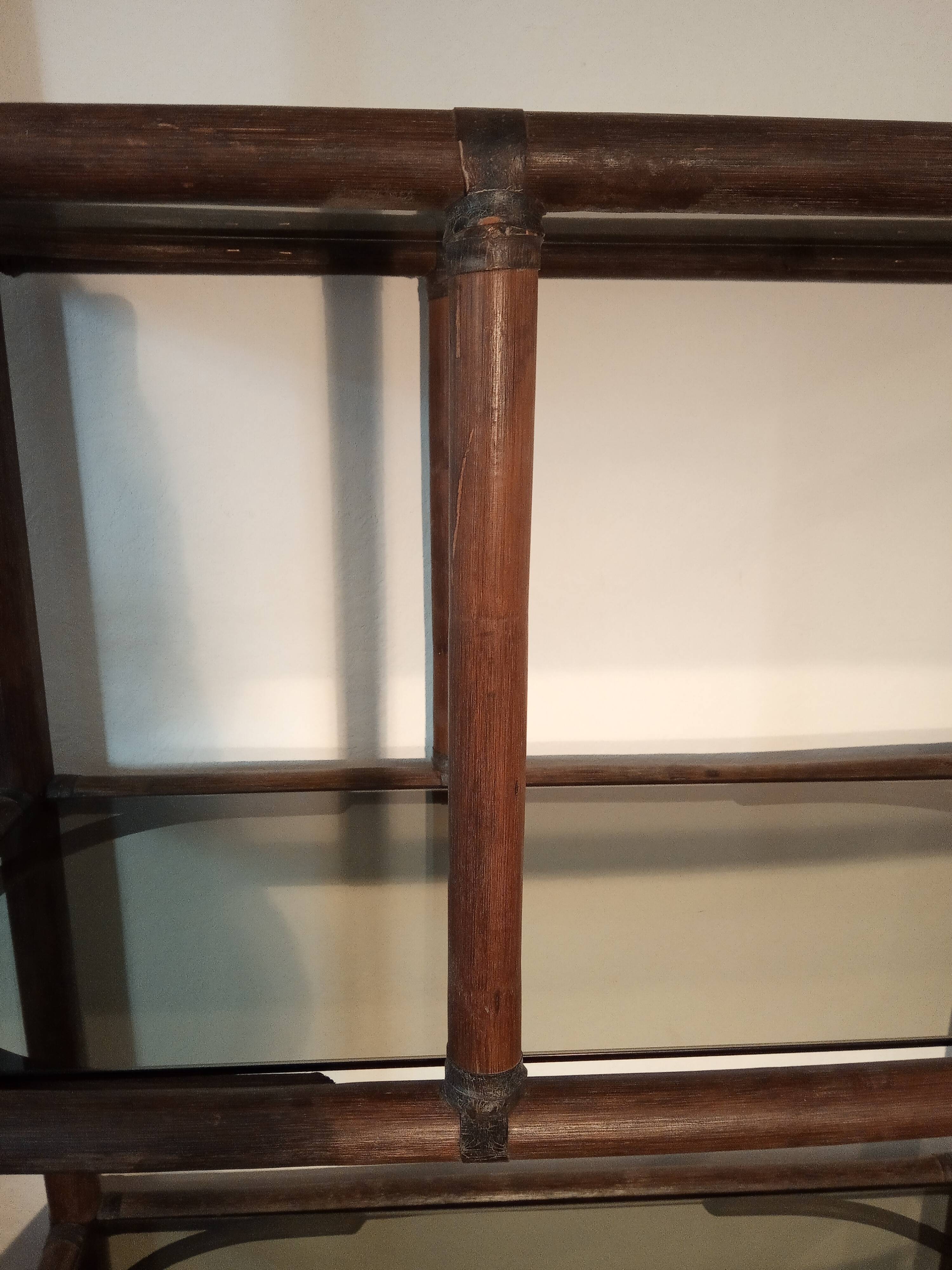 Rack in rattan and smoked glass 70 's