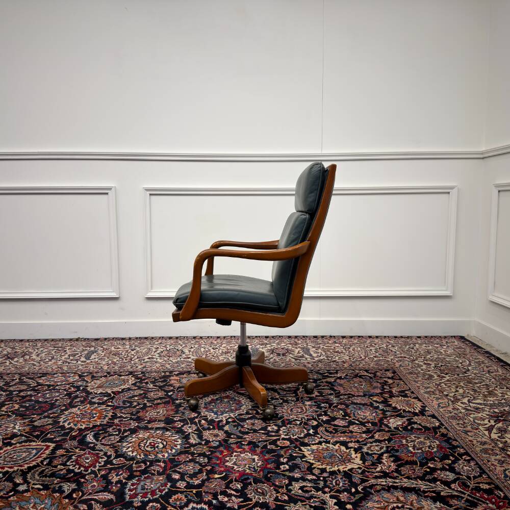Classic English Heldense Exclusive Office Chair