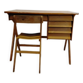 Vintage desk with tapered legs and its chair from the 50s/60s.