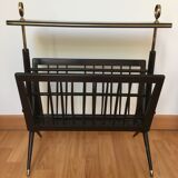 Magazine holder