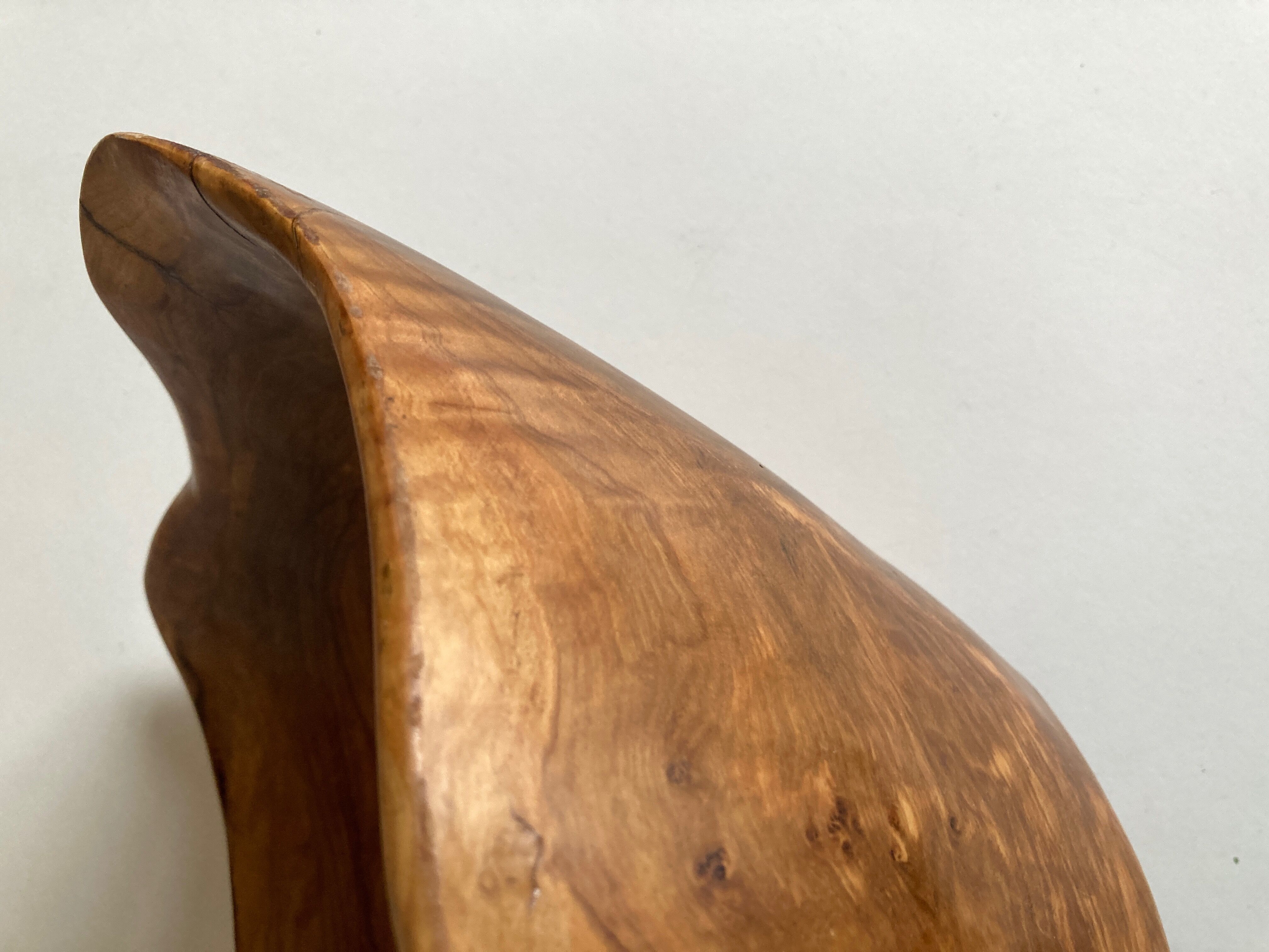 Saladier centre de table en bois d'olivier 1960 forme libre