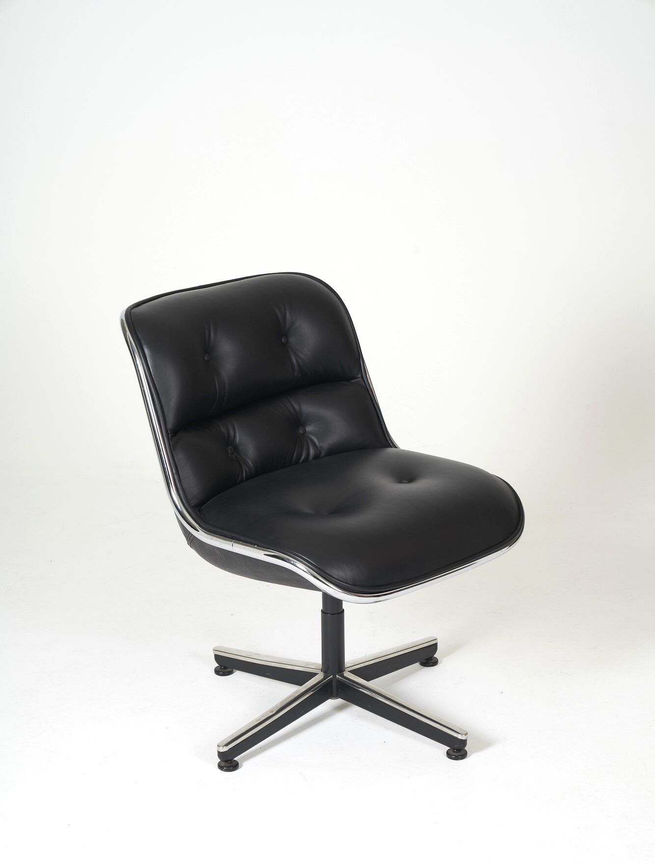 Charles Pollock office chair, Edition Knoll International