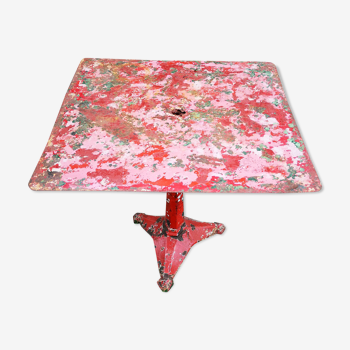 Red patinated garden table 1920