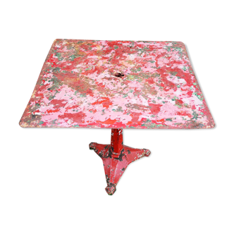 Red patinated garden table 1920