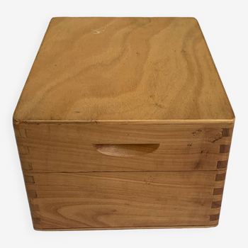 Boîte à fiche en bois clair pour déco rangement trieur de bureau