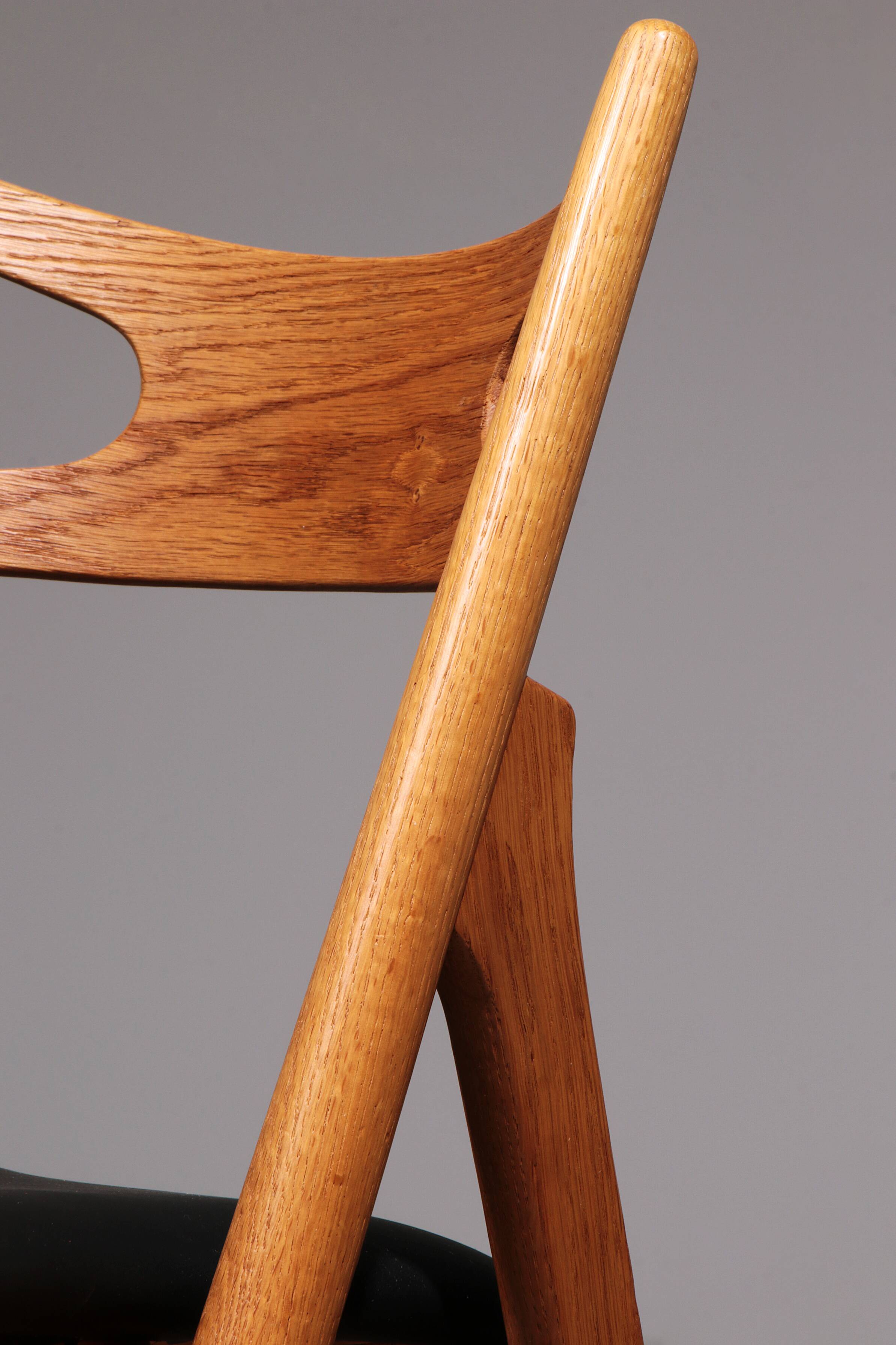 Complete Dining Room Set: 8 Teak CH-29 Sawbuck Chairs & AT 310 Table