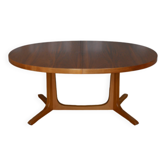 Baumann 250cm extendable oval table in walnut Scandinavian vintage design 60 70 extensions
