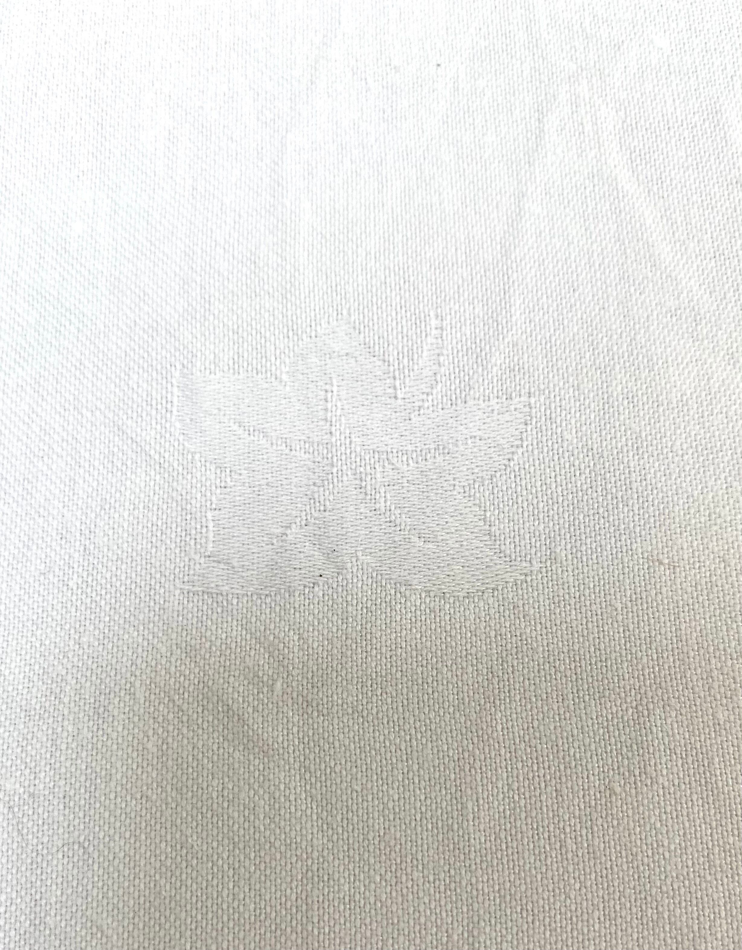 Ancienne nappe blanche brodée 100 x 150
