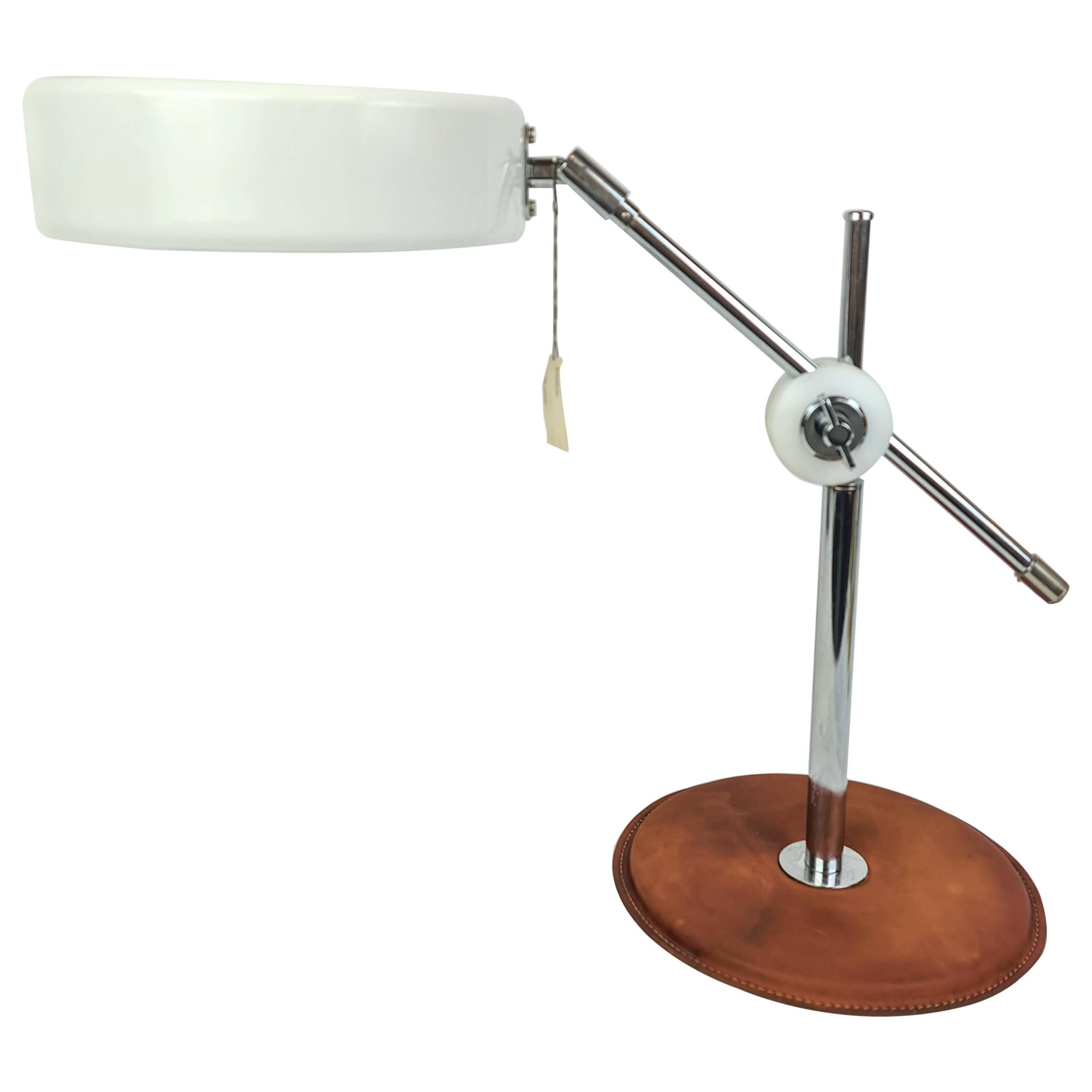Atelje Lyktan desk lamp in chrome and vintage brown leather, mid-century, Sweden.