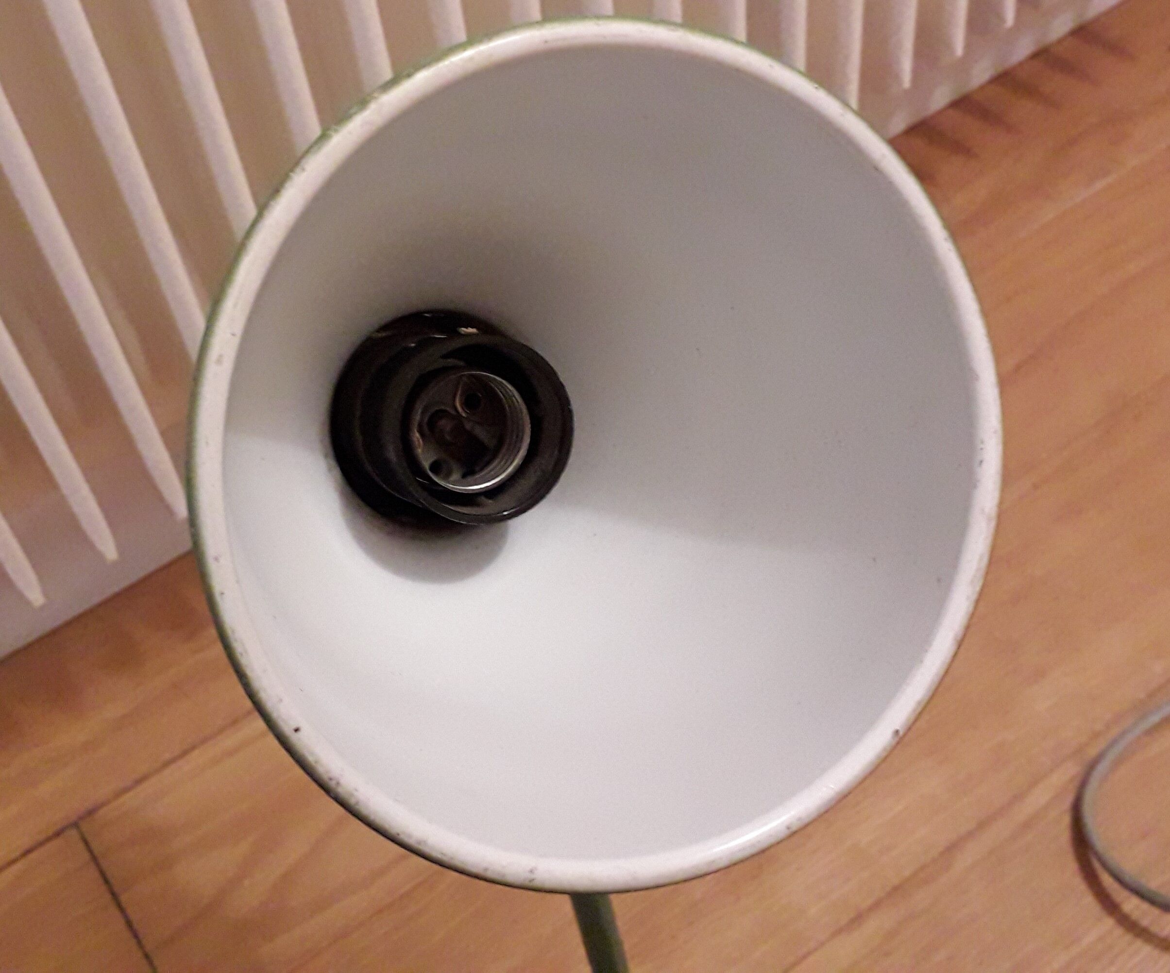 Workshop 2 articulated lamp arms