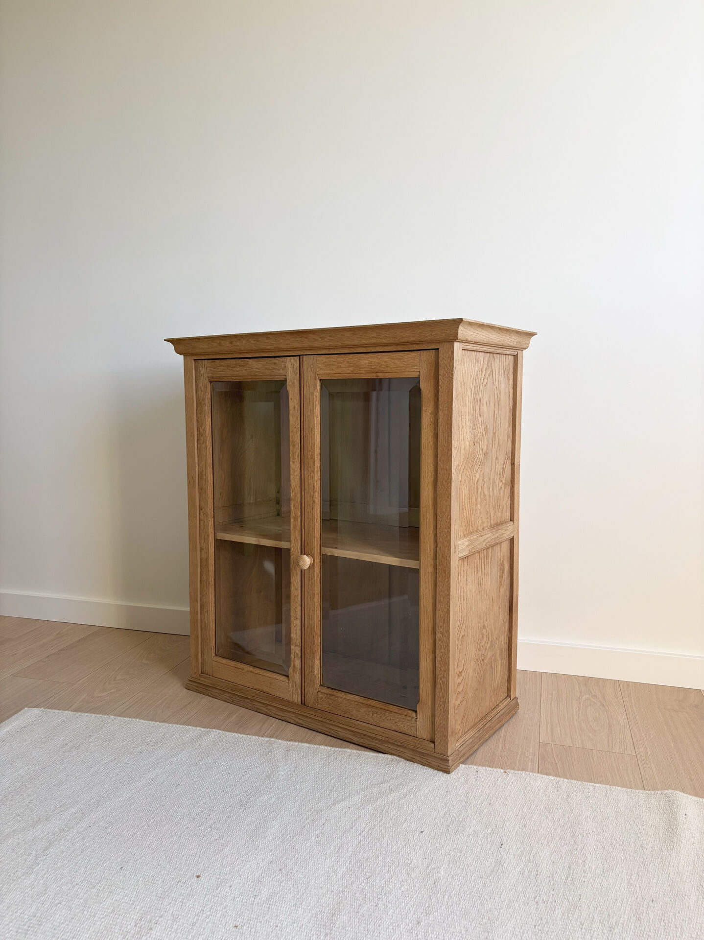 Vitrine vaisselier buffet chêne massif rénovée