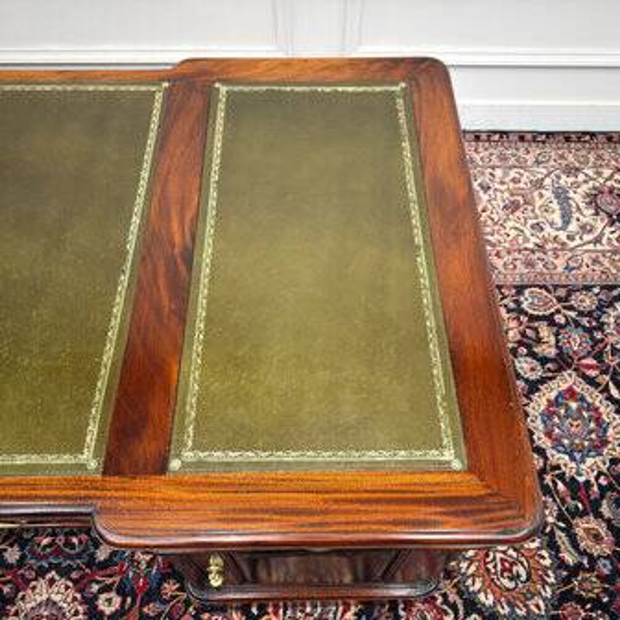 Bureau partenaire anglais classique en cuir vert