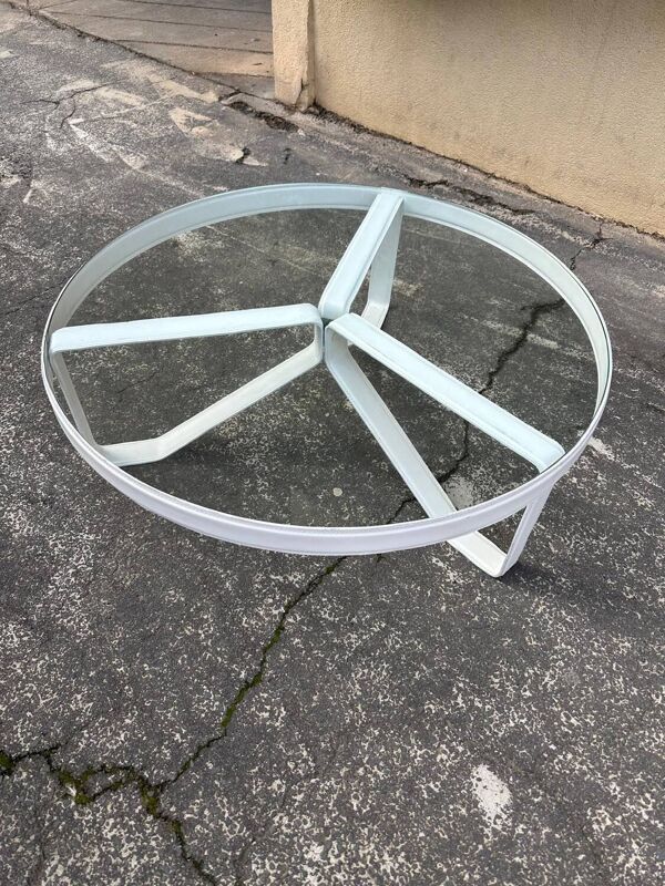 Table basse ronde armature métal/cuir plateau verre Roche bobois