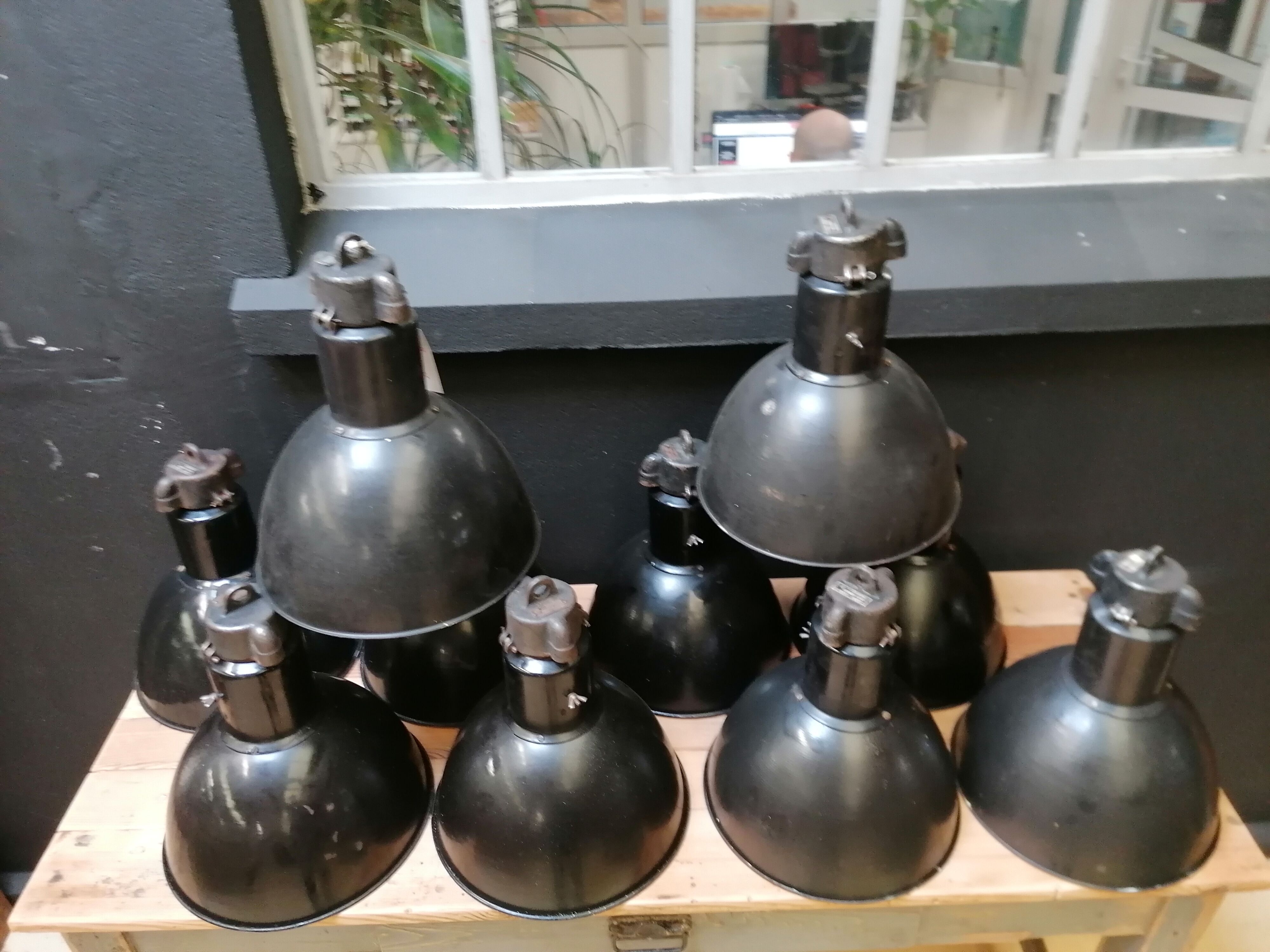 Industrial vintage factory pendant lamp, enamelled metal, 60s