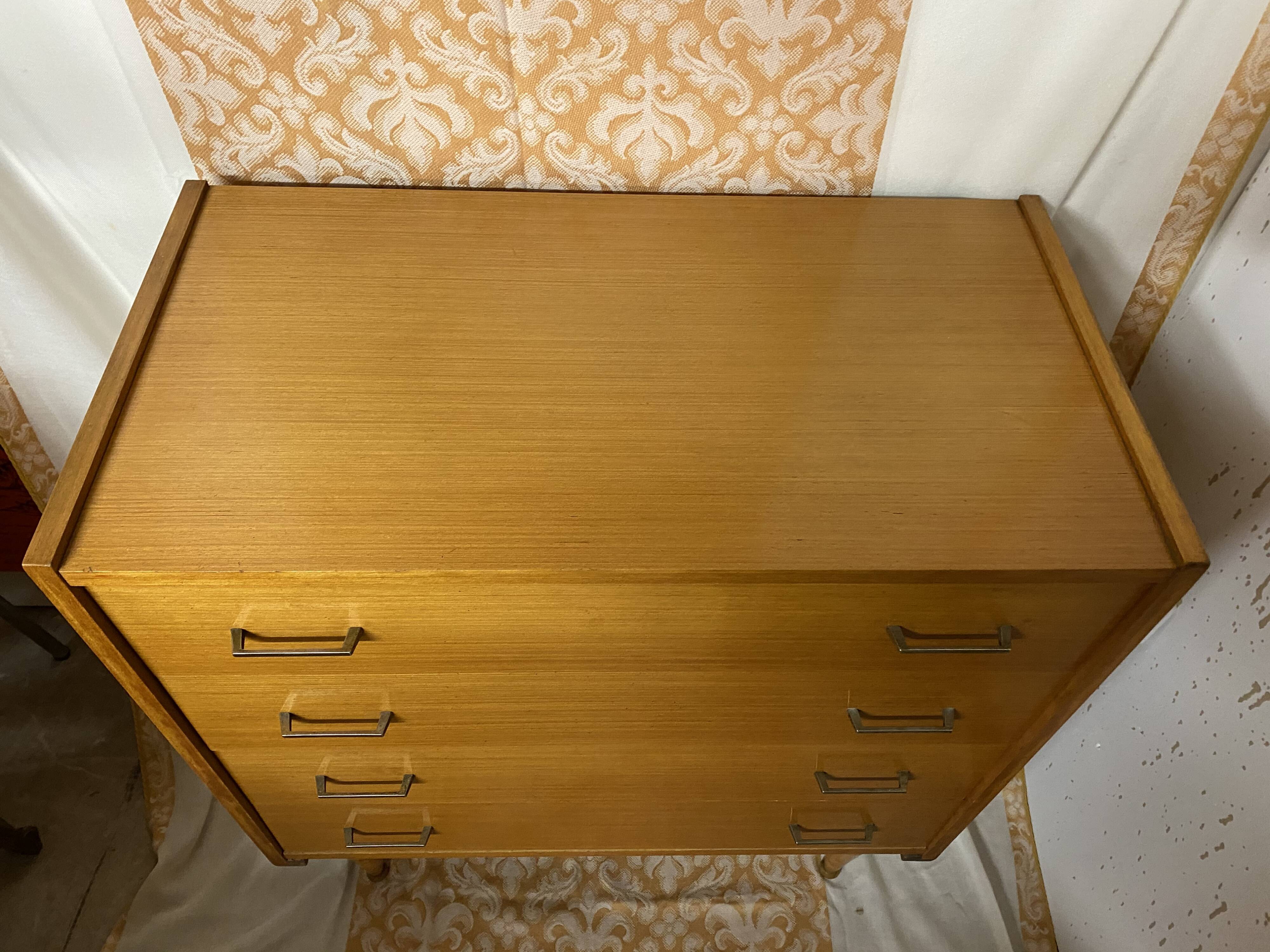 Vintage Commodity 4 drawers