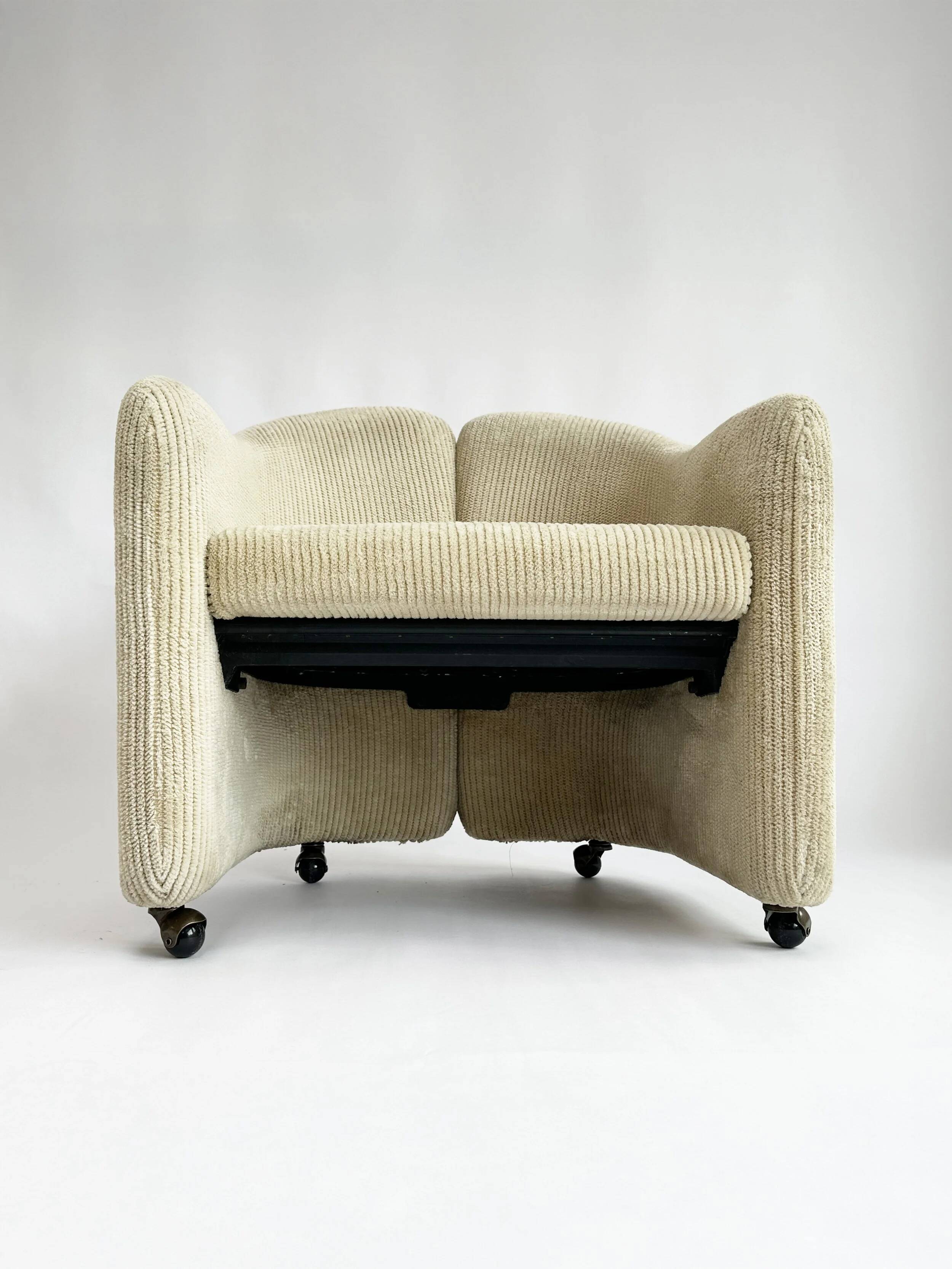 1970s PS142 lounge chair by Eugenio Gerli