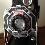 Appareil photo Kodak à soufflet avec sa sacoche