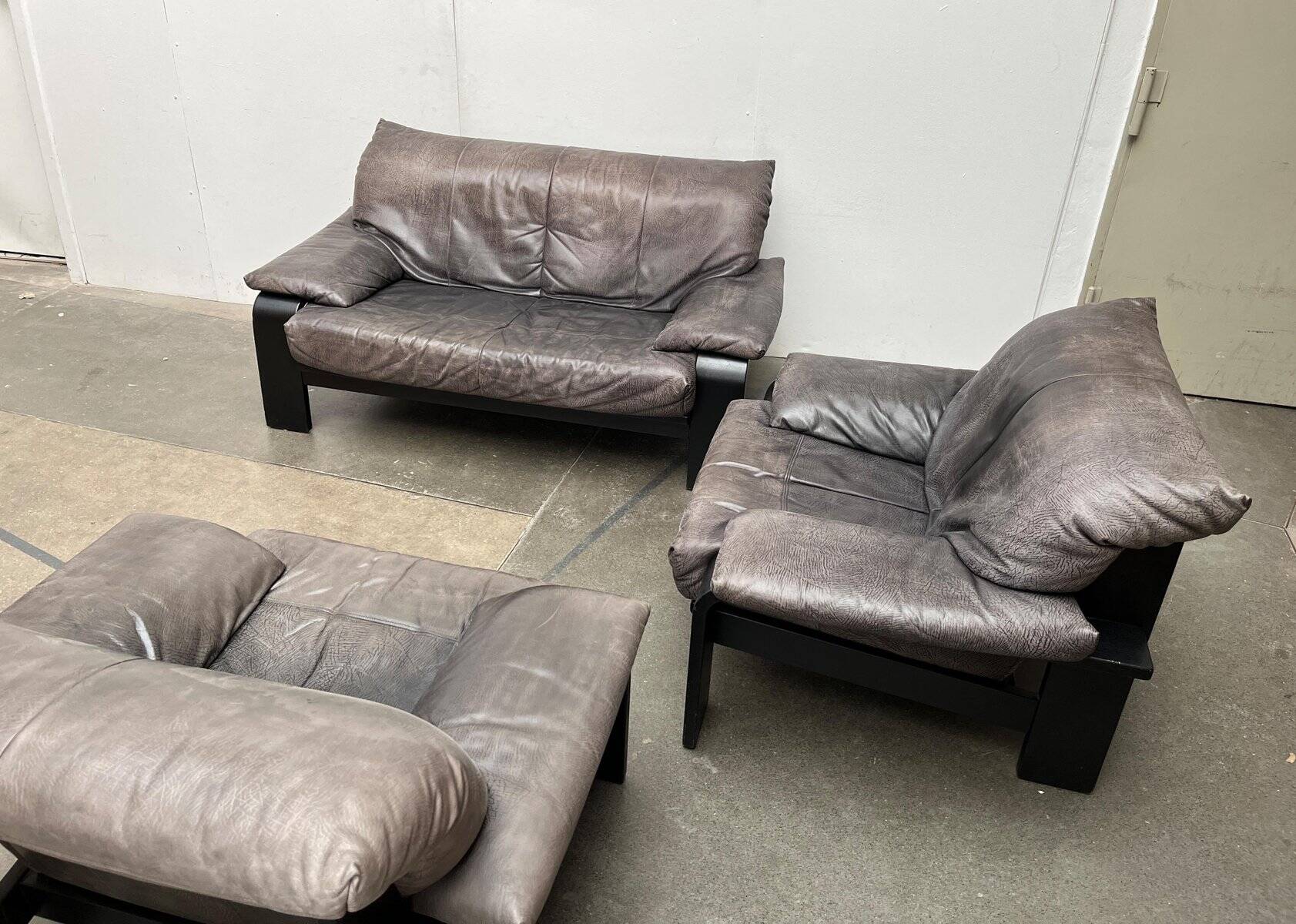 Brutalist German postmodern lounge chairs and sofa by Rolf Benz for Musterring, 1990s, set of 3.