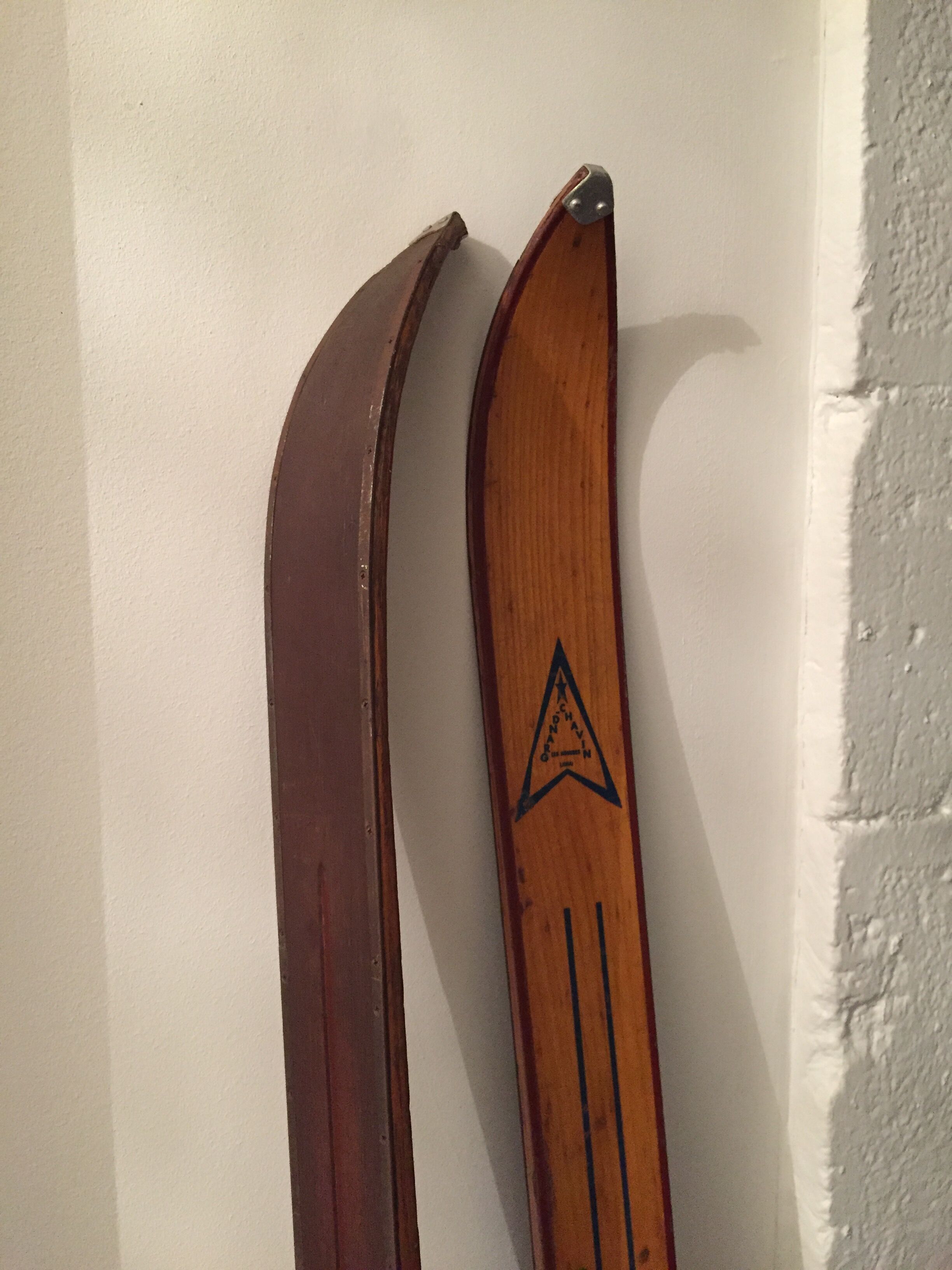 Wood skis