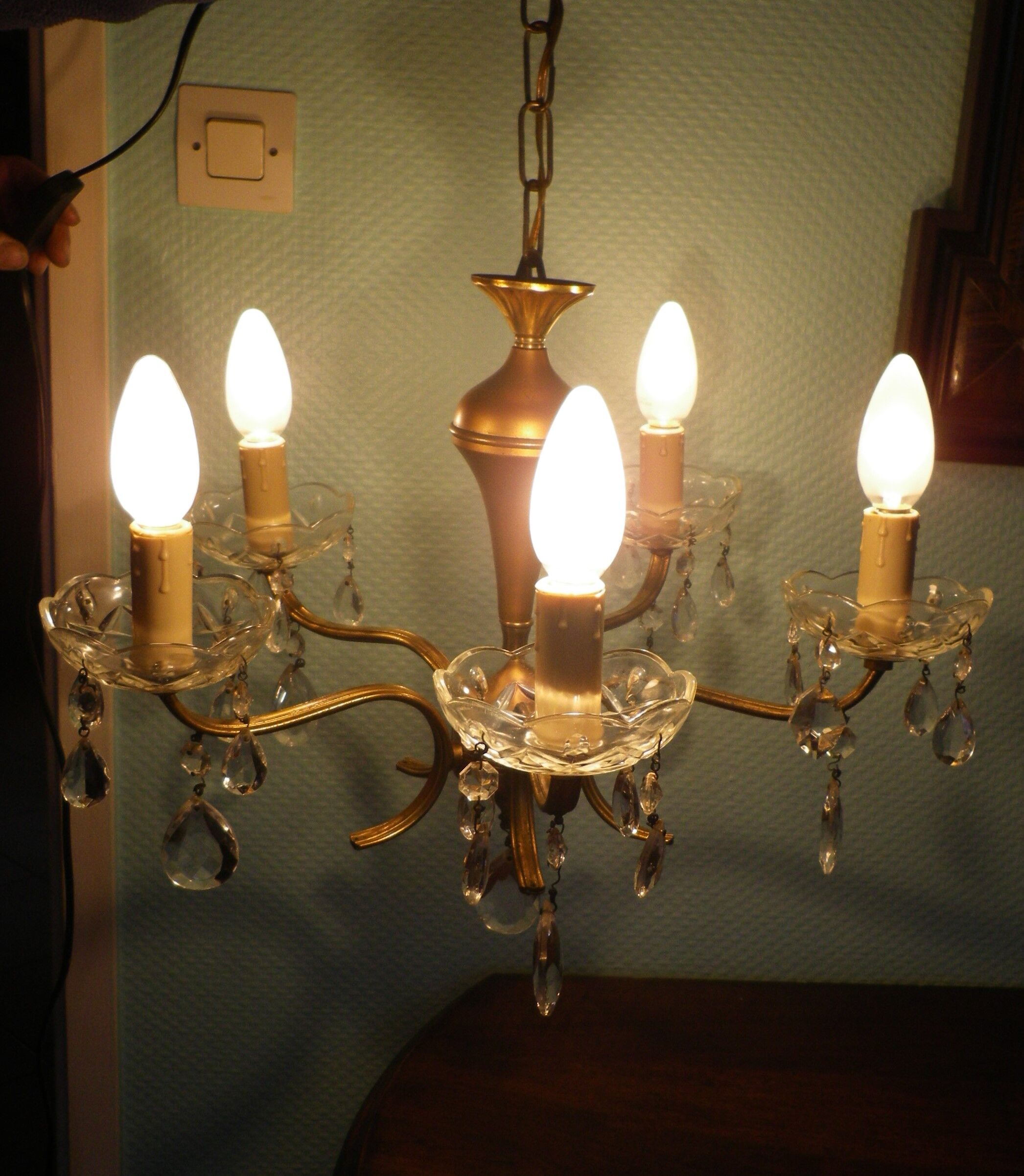 Suspension 5 lights, gold metal, glass cups with glass grapevines