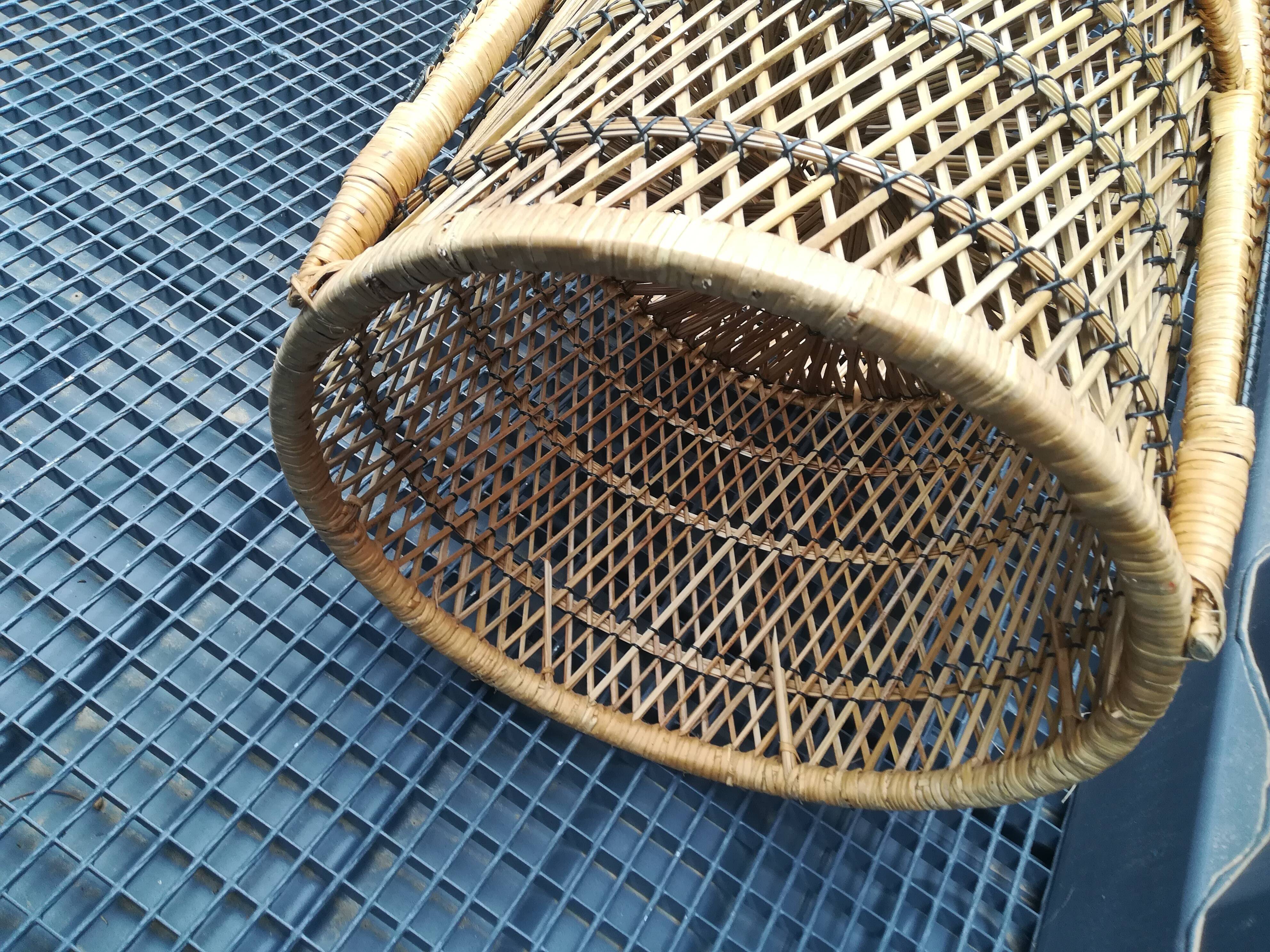 Table diabolo and its mini chair Emmanuelle