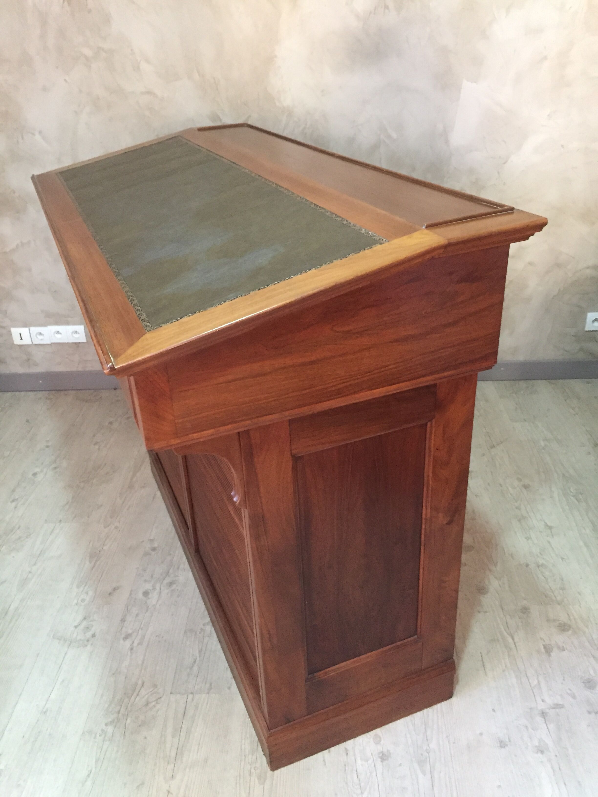 Notary cabinet in walnut 1920