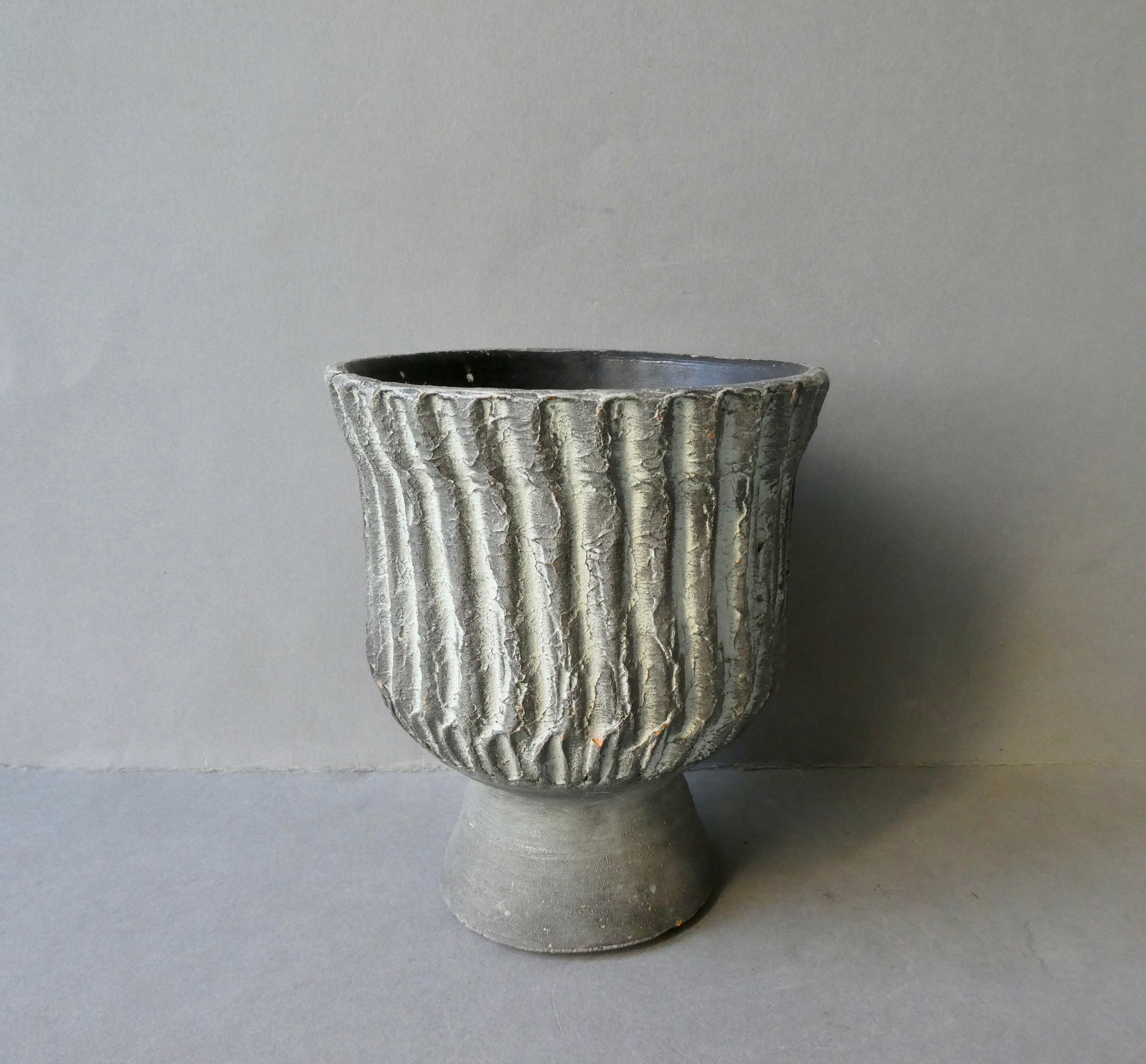Terracotta pot cover from the 60s, Artesania Andorrana