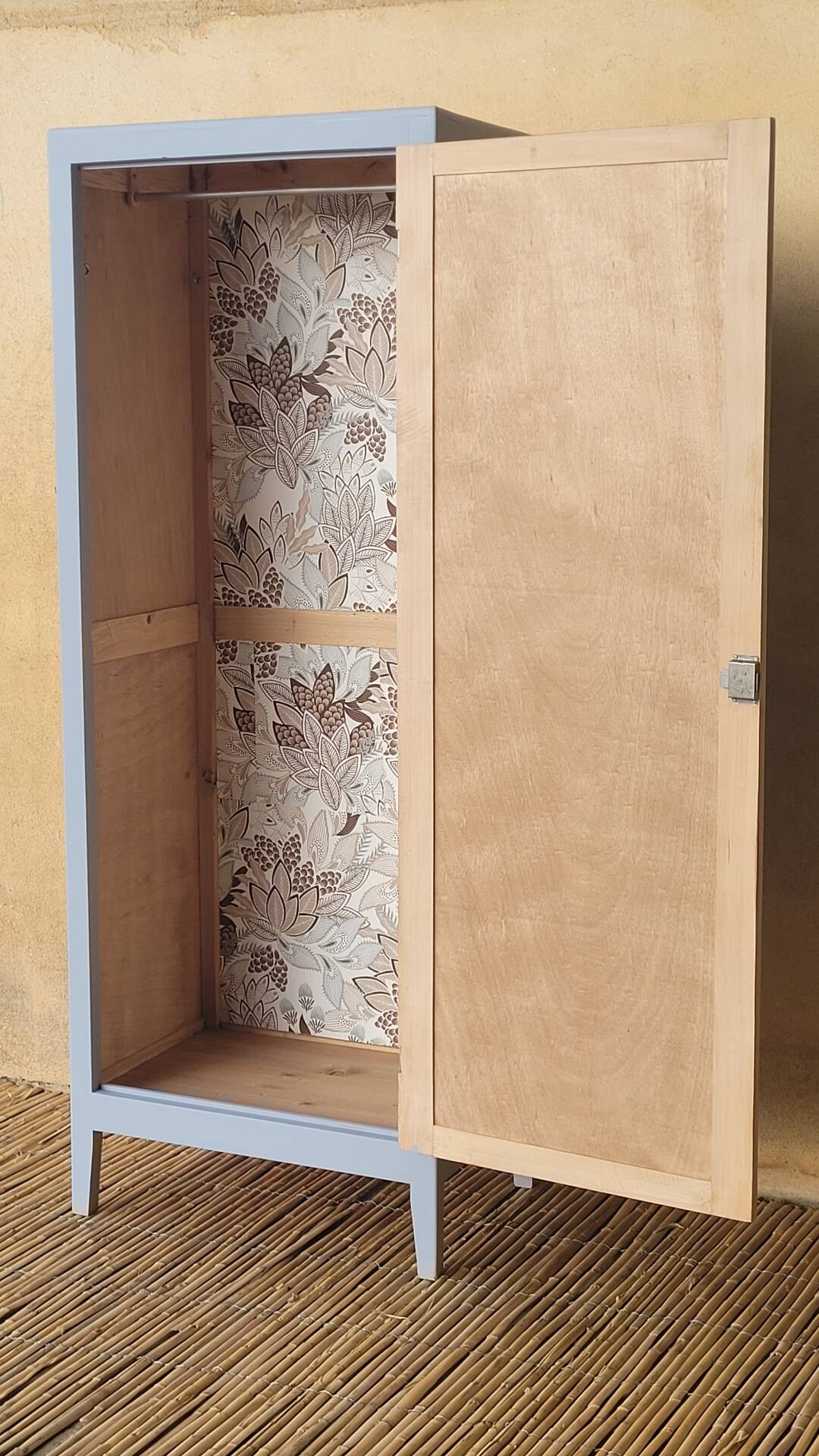 Parisian wardrobe - renovated
