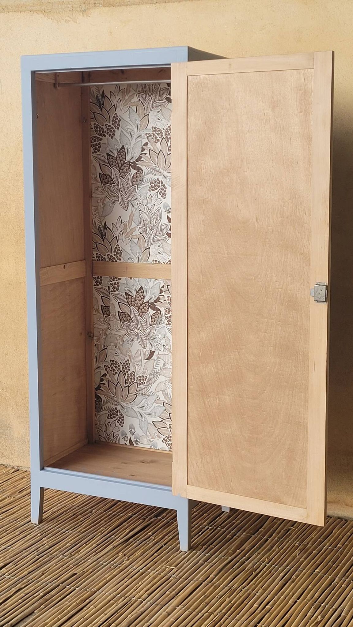 Parisian wardrobe - renovated